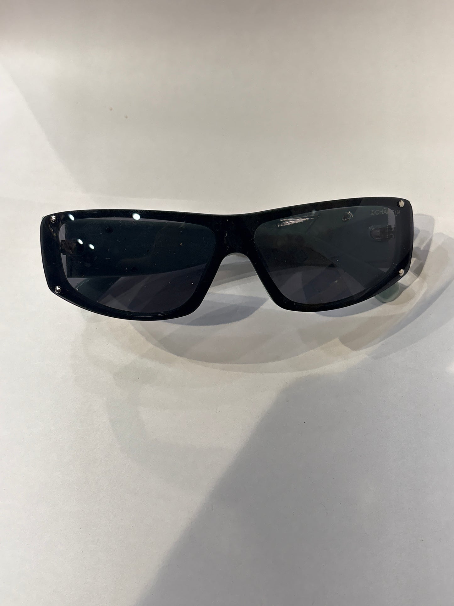 Ahc Cha Sea C Green Frame Black Shade Unisex Sungless Sun042