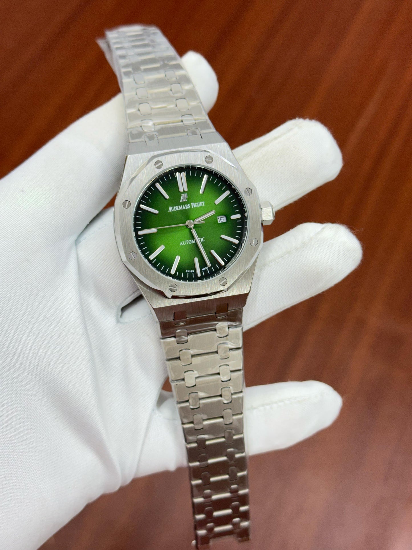 DUA Silver Chain Black Green Dial Premium Quality Men’s Watch 989665