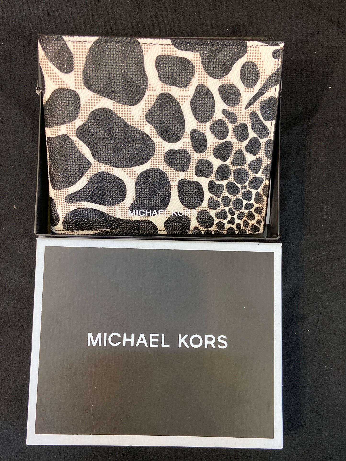 CIM KM Black White Colour Zebra Print Genuine Leather Men’s Wallet 988609