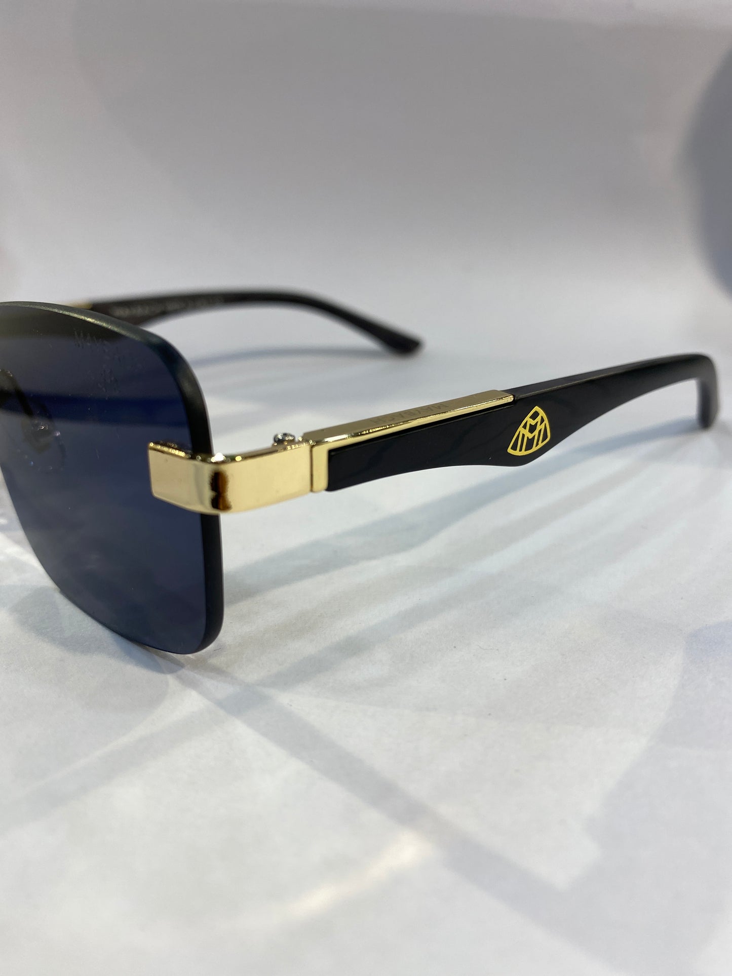 YAM Frameless Golden Black Stick Black Shade Unisex Sunglass T82200411/S 56 18 146