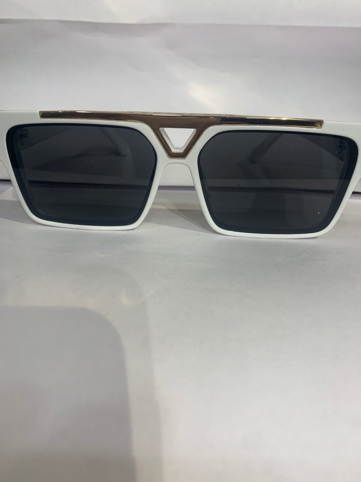 UOL White Frame Black Shade Unisex Sunglasses 1984 52 18 145