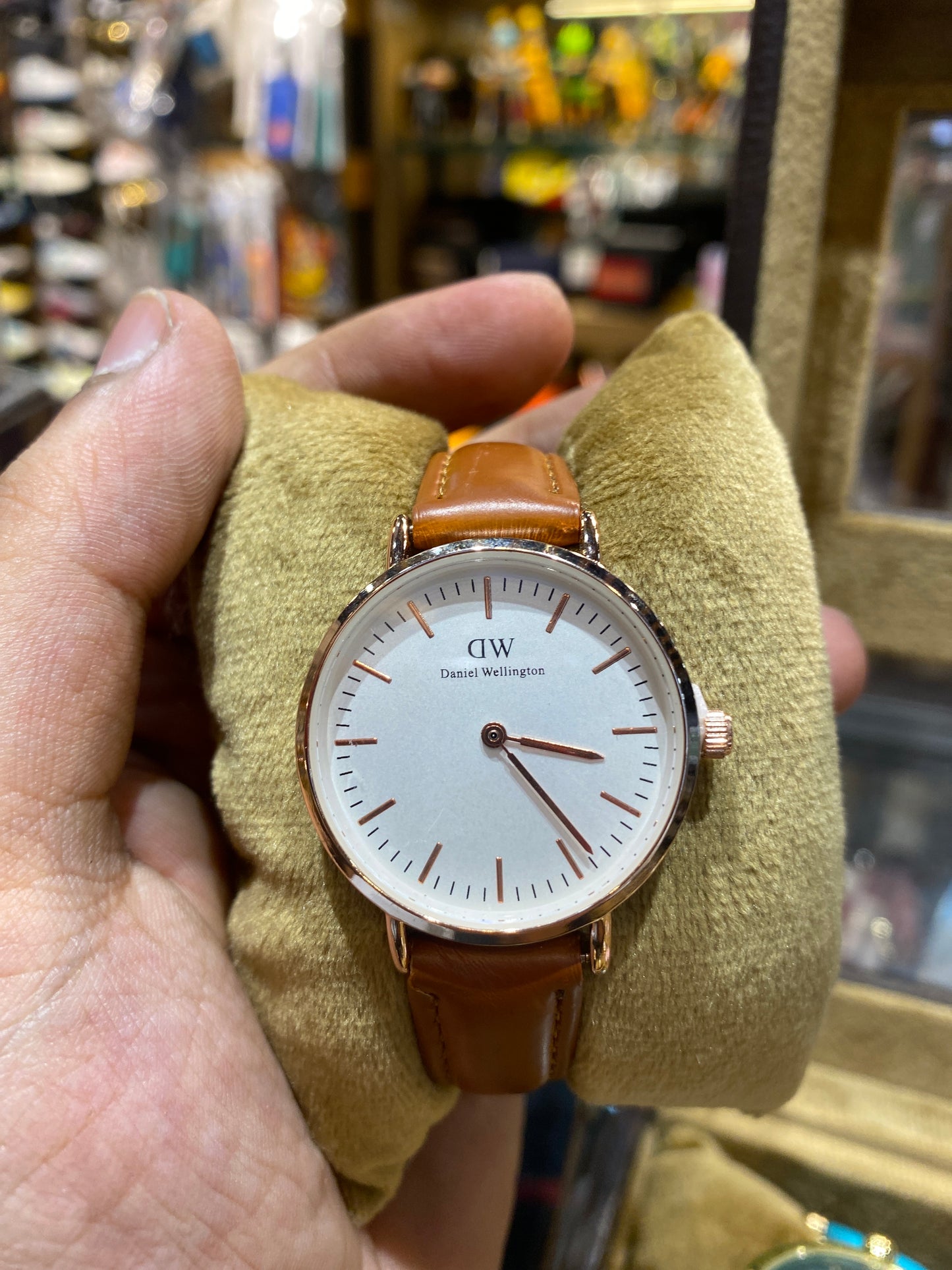 Wd Tan Strap White Dial Ladies Watch