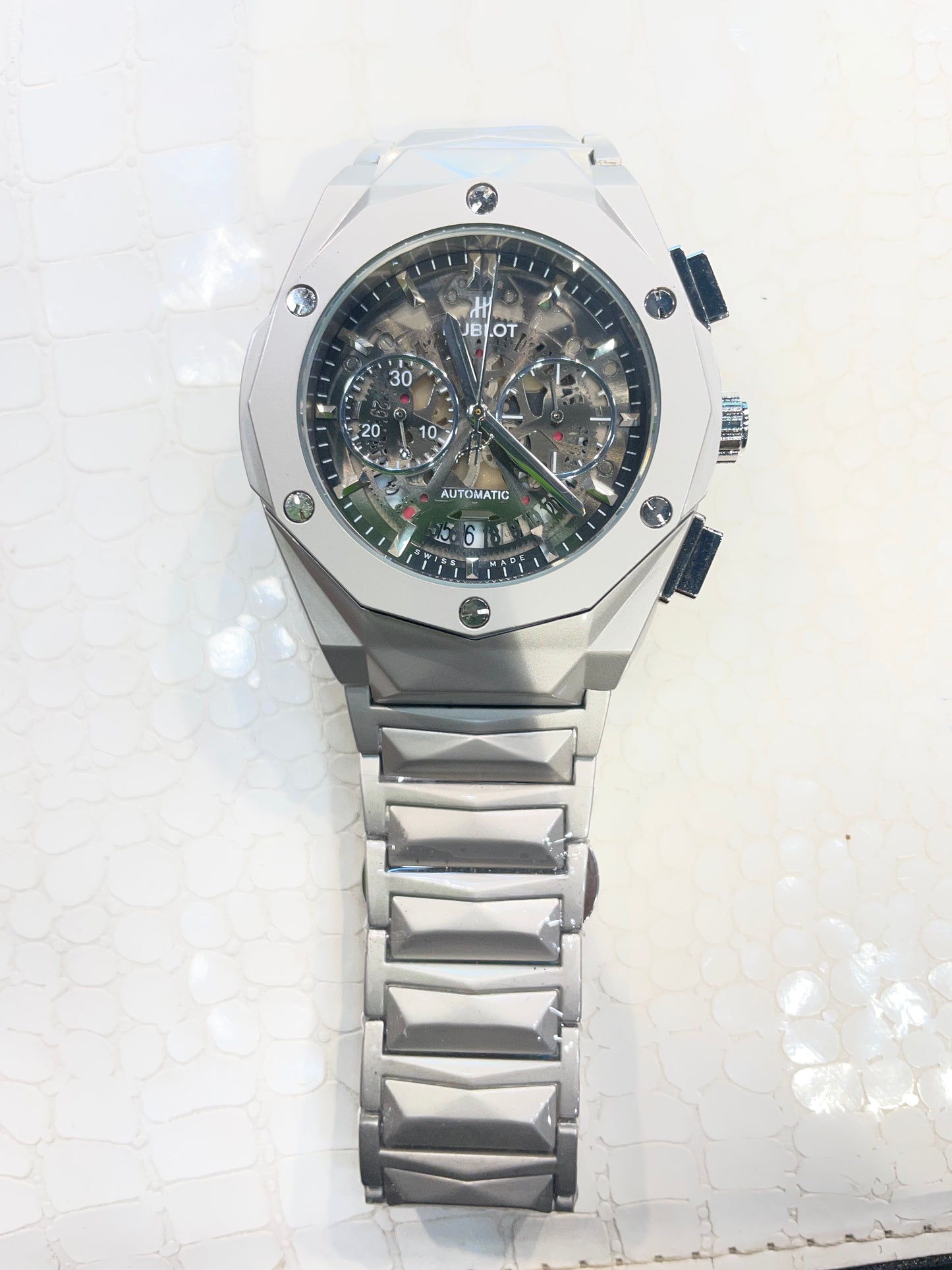BUH HUB Silver Chain Black Dial Premium Quality Men’s Watch 990919