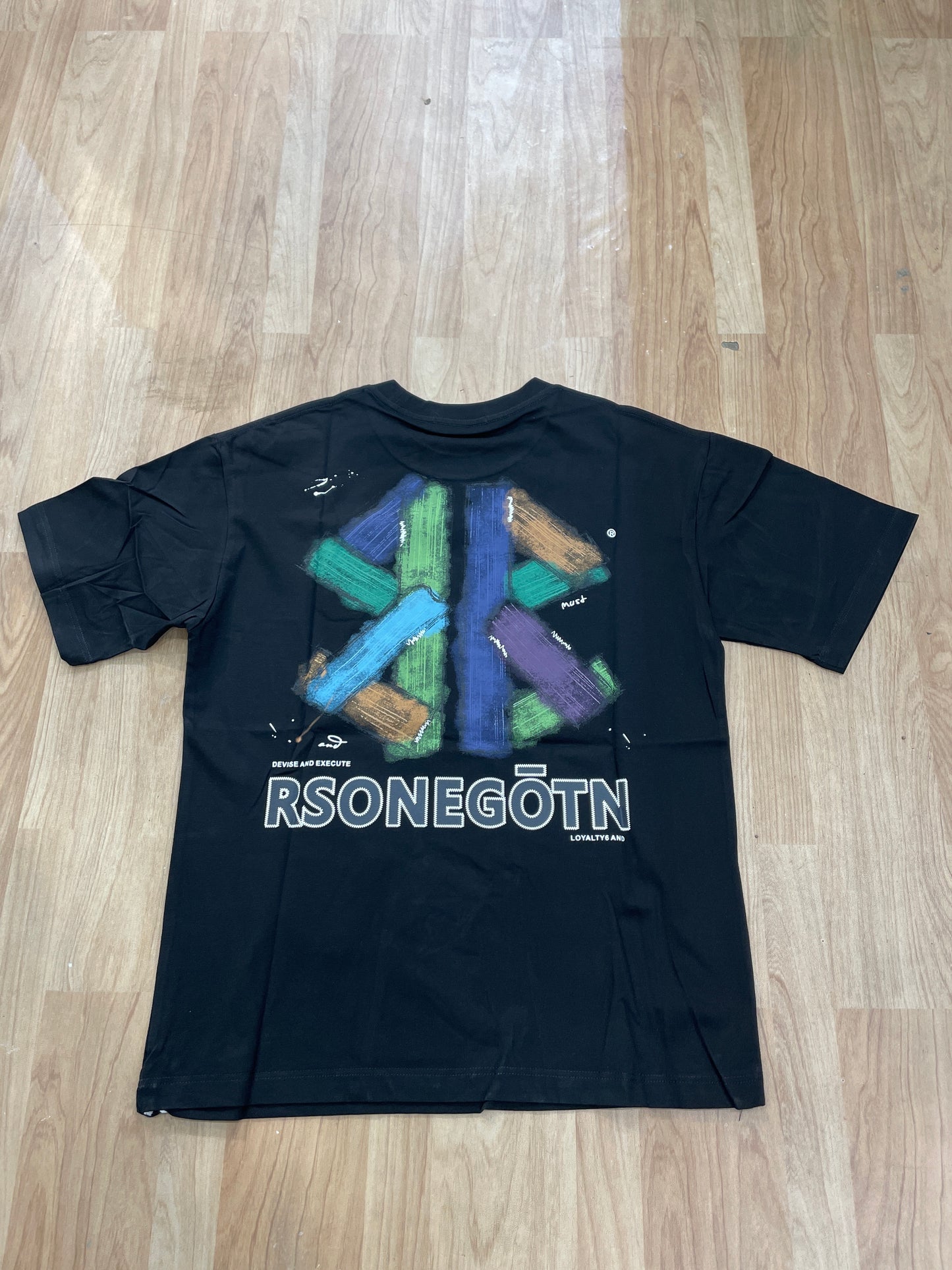 Moguan Design Black Colour Rsonegotn Print Premium Quality Round Neck T-Shirt A9080