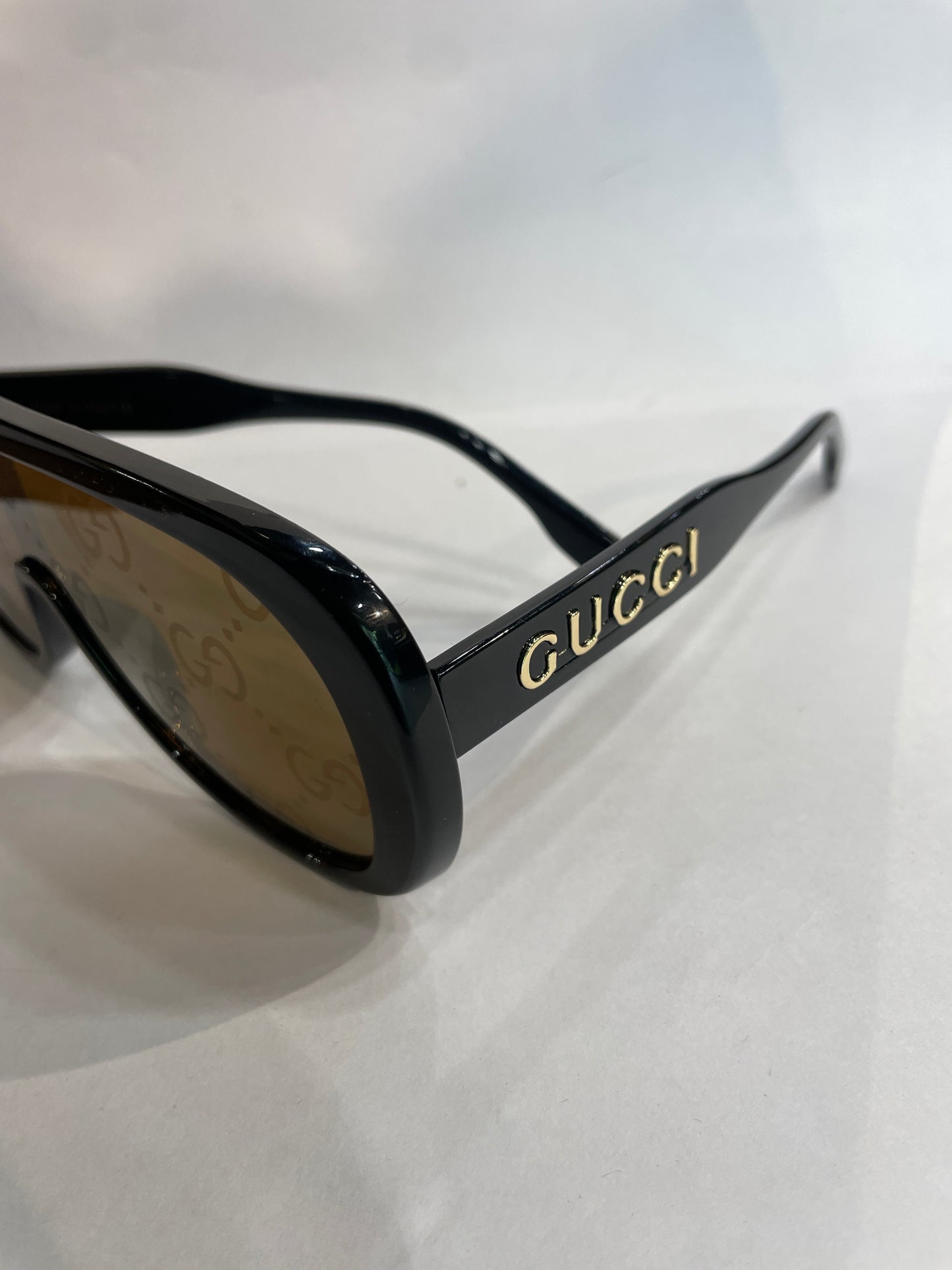 CUG Black Frame Brown Shade GG Print Heavy Quality Sunglass 6025991145 