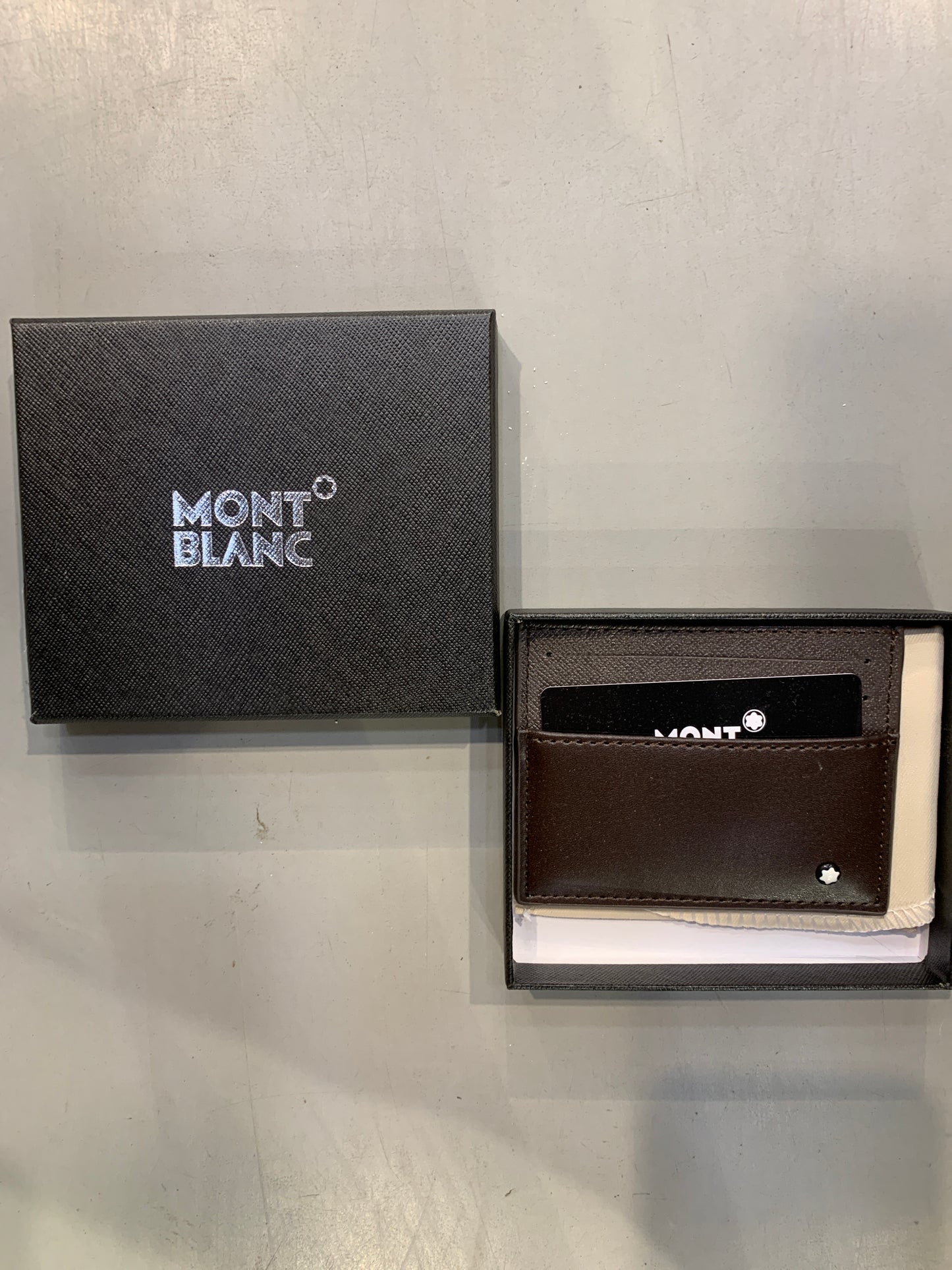 NOM MON Brown Colour Italian Leather Imported Unisex Cardholder 990430