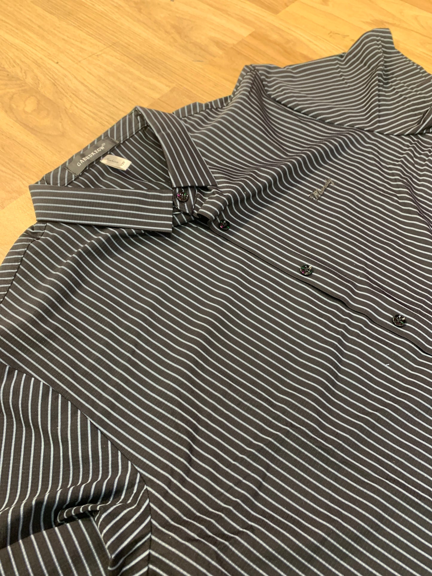 GABBDKEGW Black Colour White Lining Manaly batch Shirt 9081