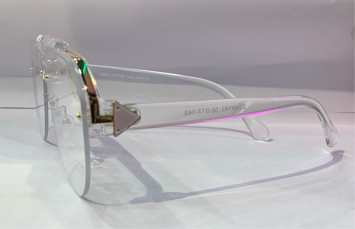 UOL Transparent Frame Trancy Shade Trancy Stick Unisex Sunglasses ZS98143 56 17-142