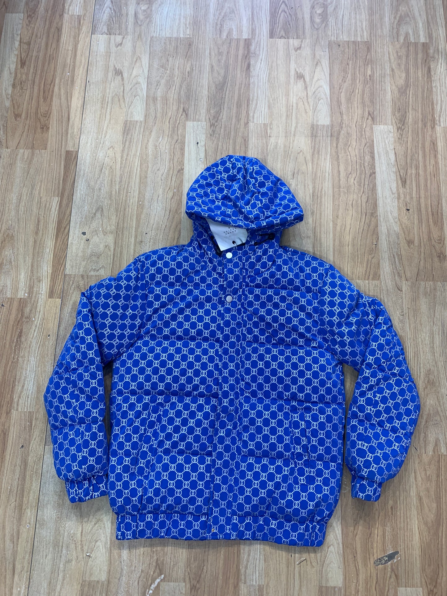 Important Puffer Jacket Blue Colour Grey Prints 8880