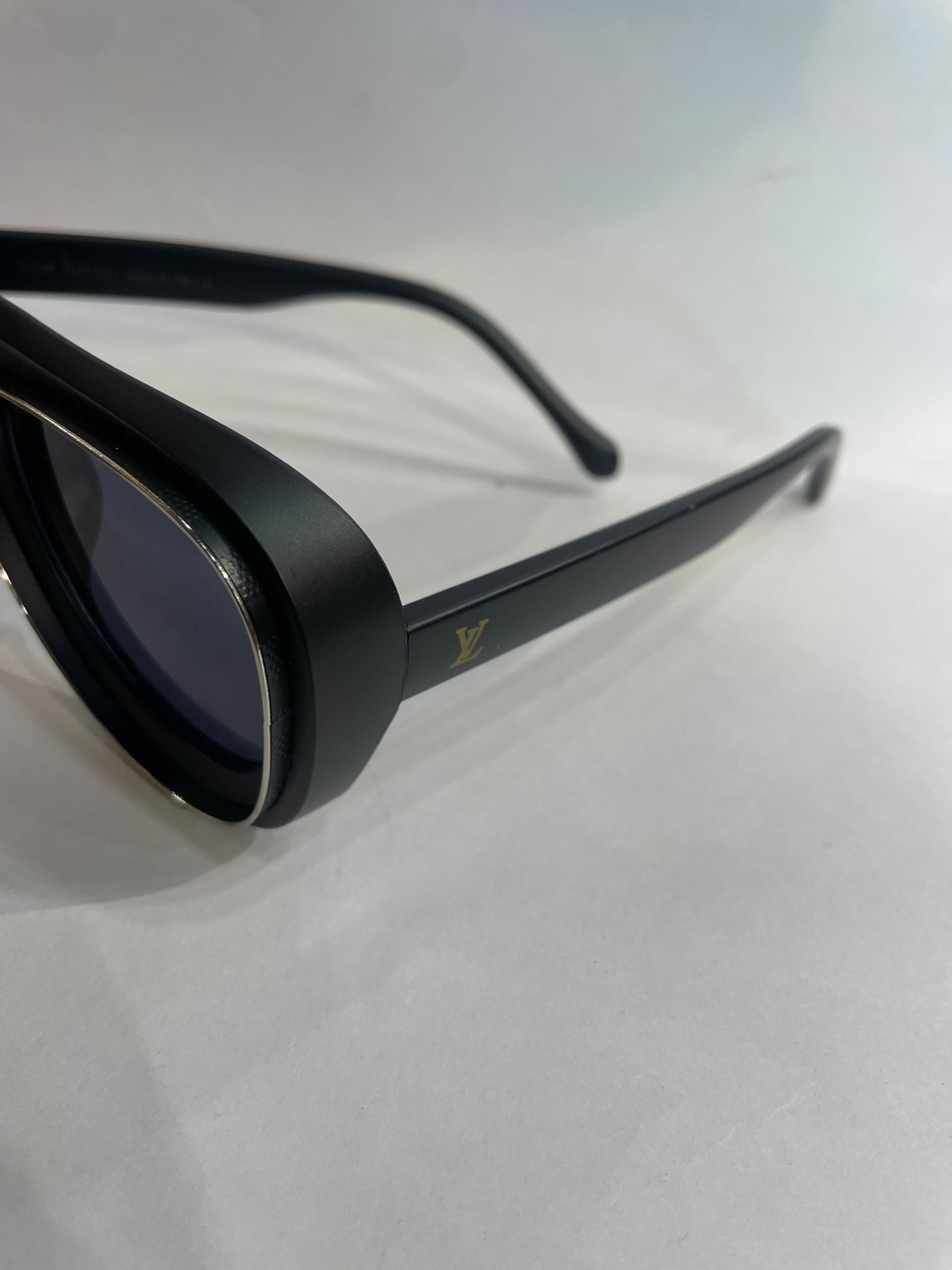 UOL VL Black Frame Black Shade Unisex Premium Quality Sunglass ZS98206 56 18 145