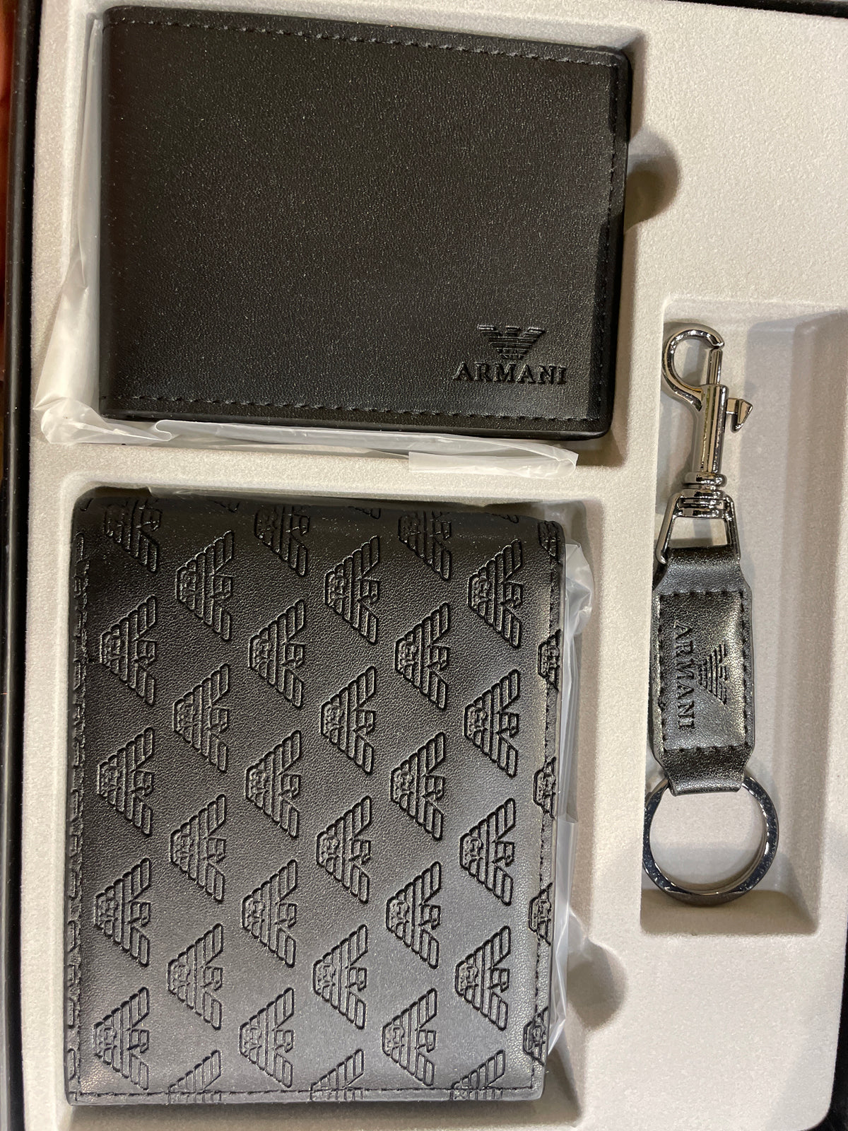MRA ARM Black Colour Leather Men’s Wallet Card Holder & Key Chain Gift Combo Set 991357