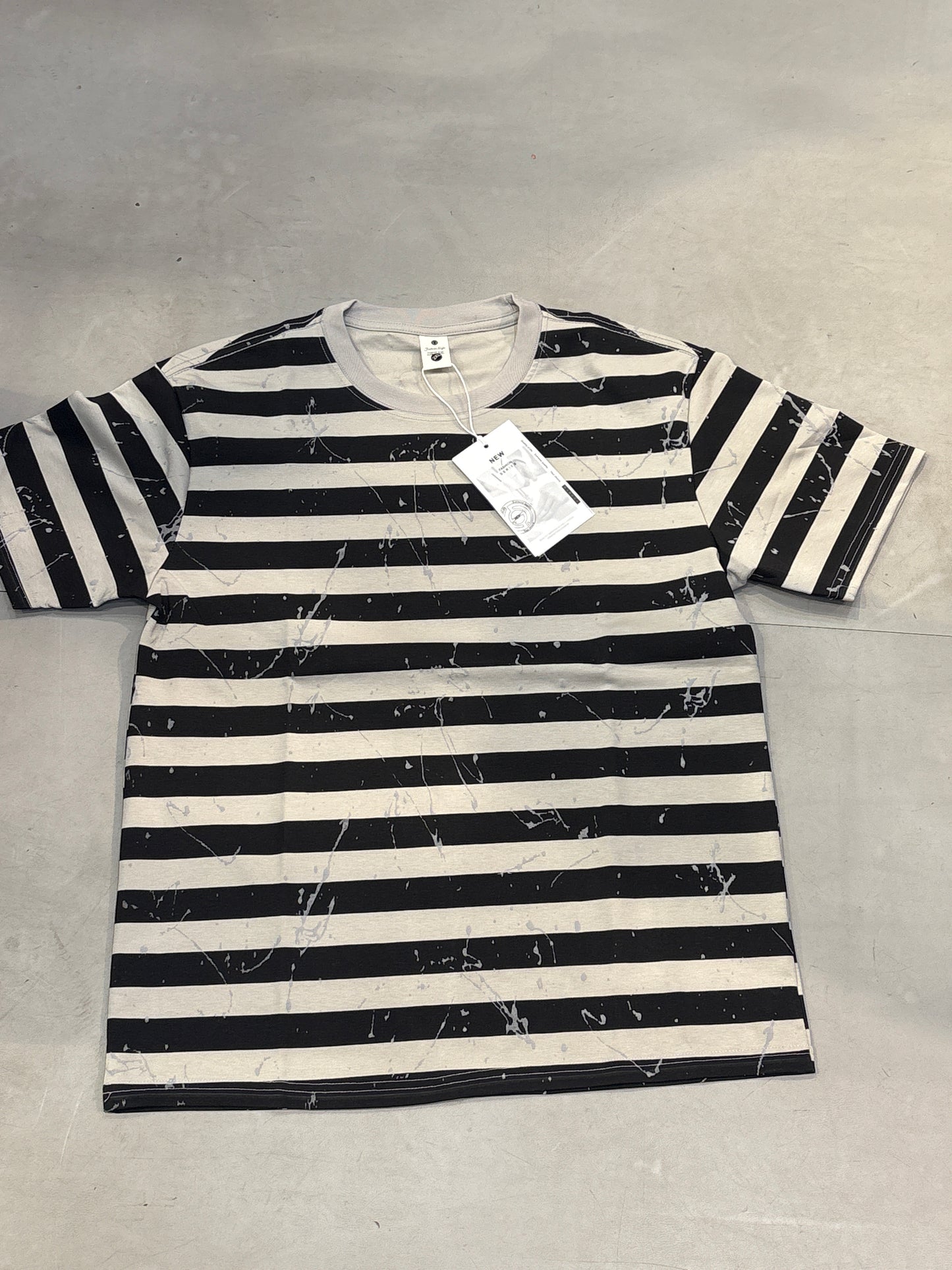 Fashion Style Black Grey Stripe Colour Round Neck Tshirt 809