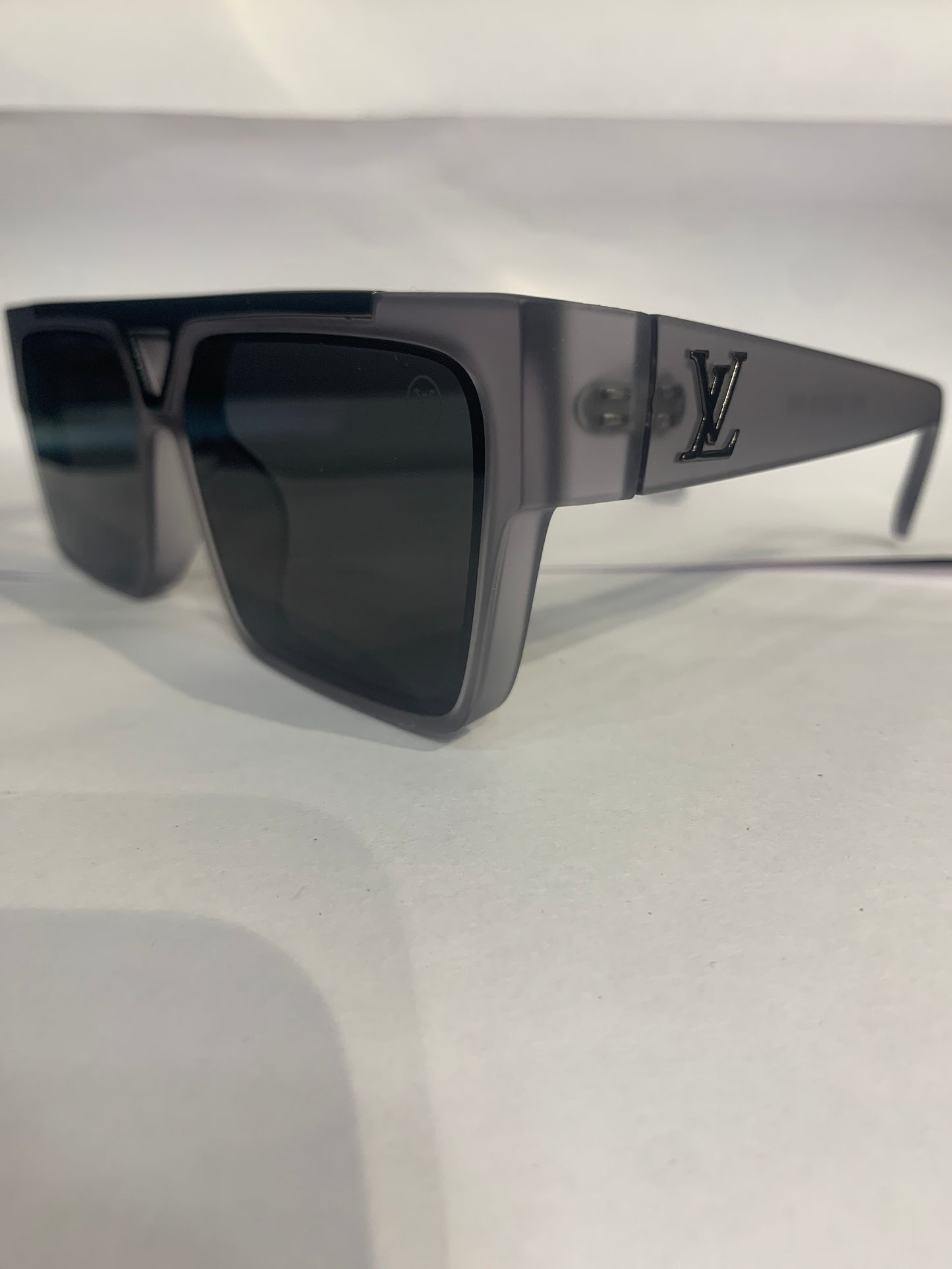 UOL Smoke Grey Frame Black Shade Unisex Sunglasses 1984 52 18 145