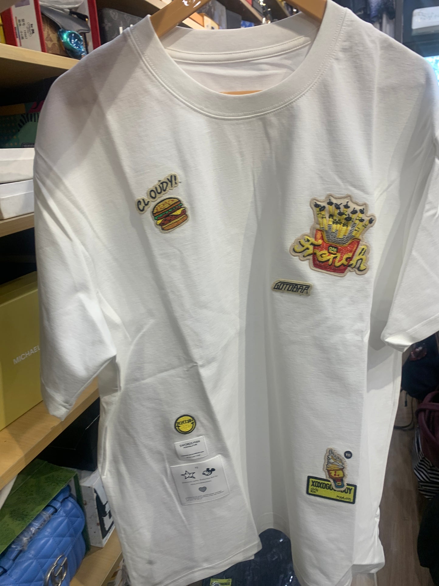 Y-Young White Colour Tshirt ice cream burger Back Print 8253