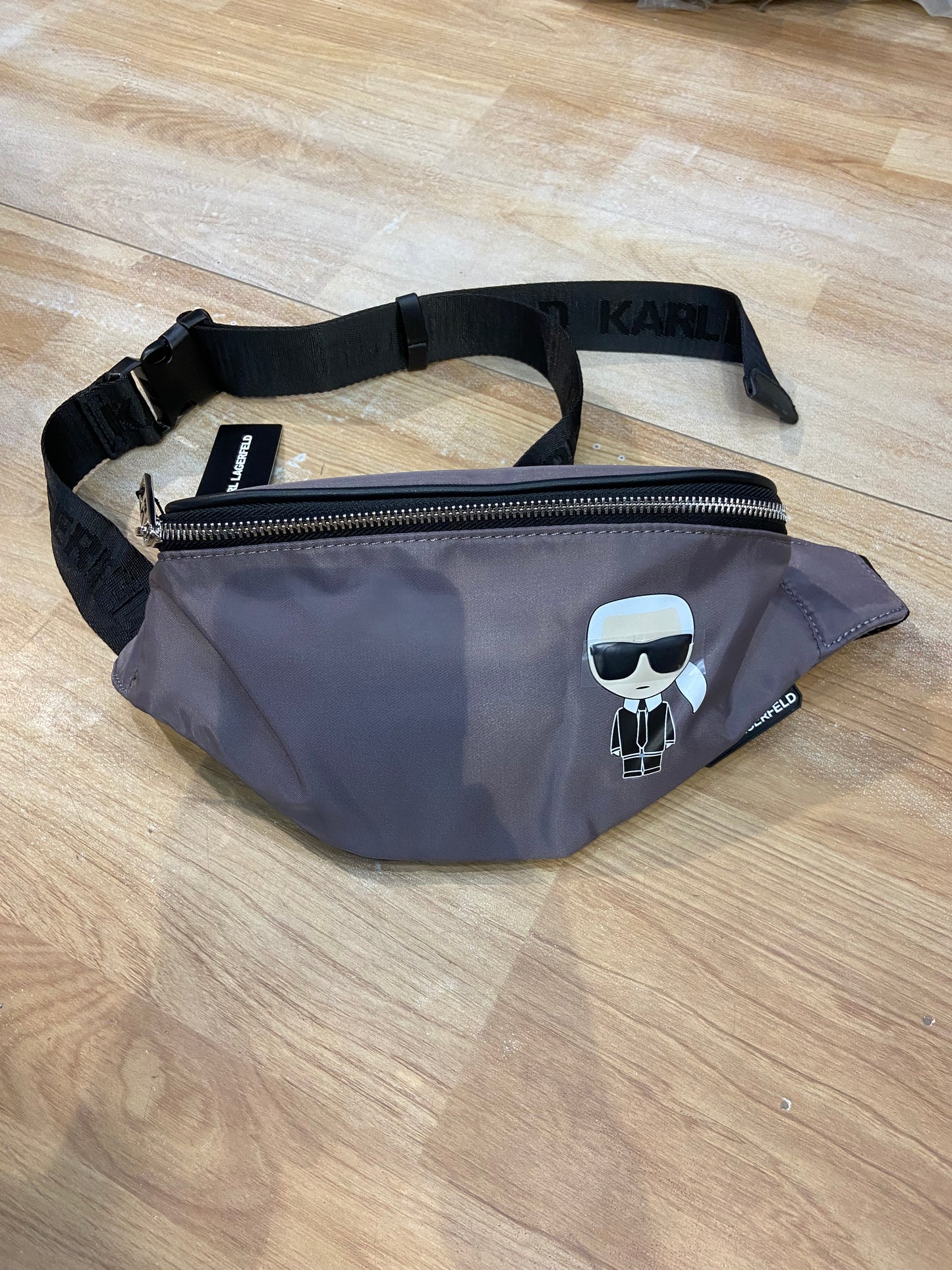 Fanny bag bag grey colour 9052