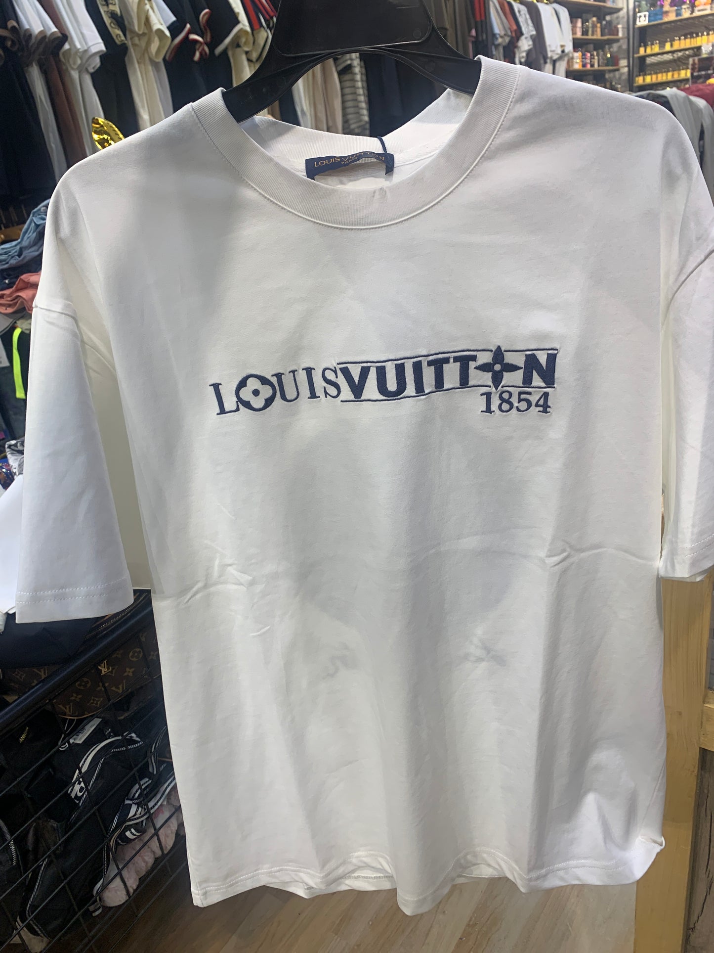 OUL White Tshirt Embroidered Back Print 25117