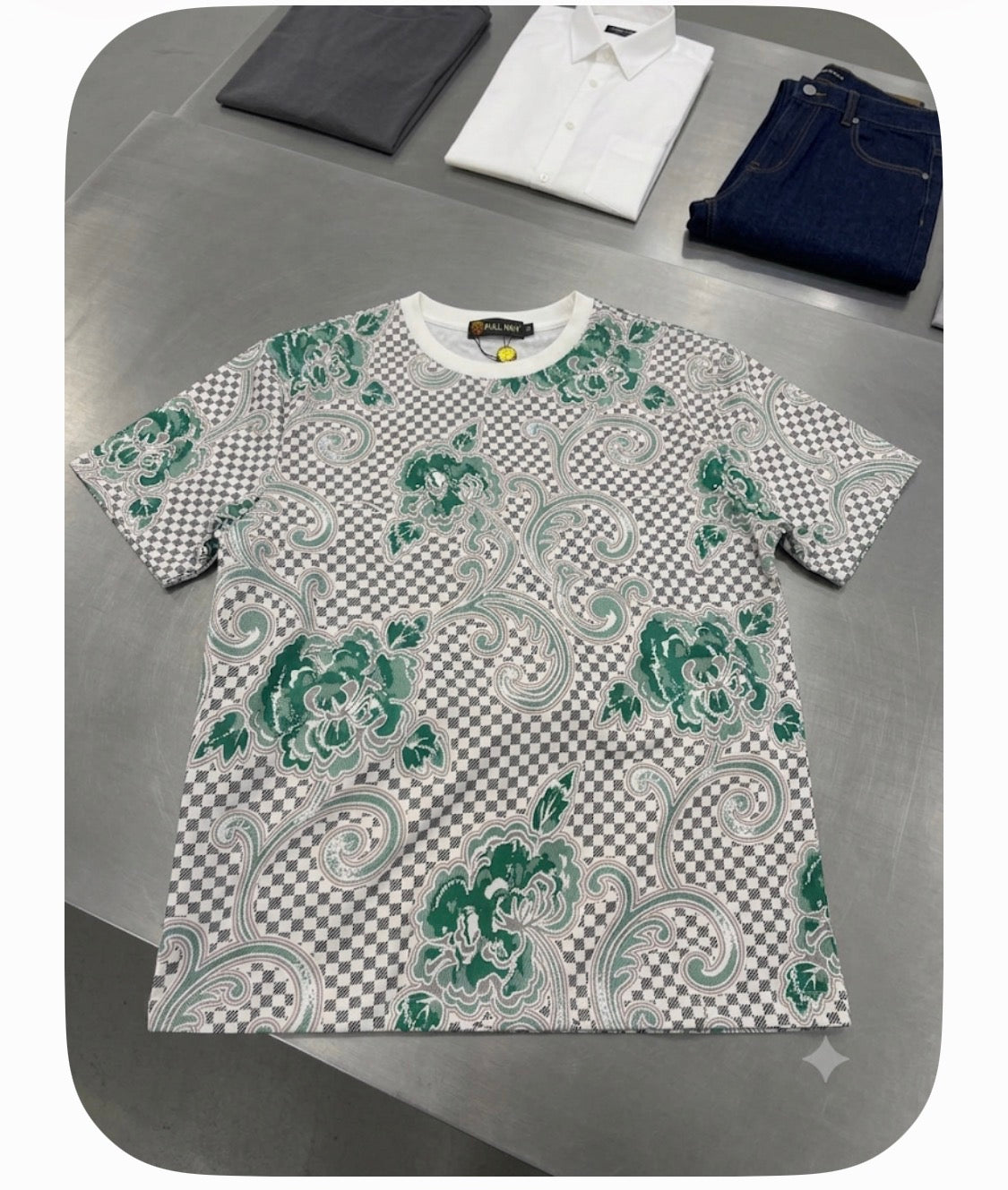 Pull Man White Colour Green Black Print Stretchable Fabric Imported Unisex TShirt PM5085-2