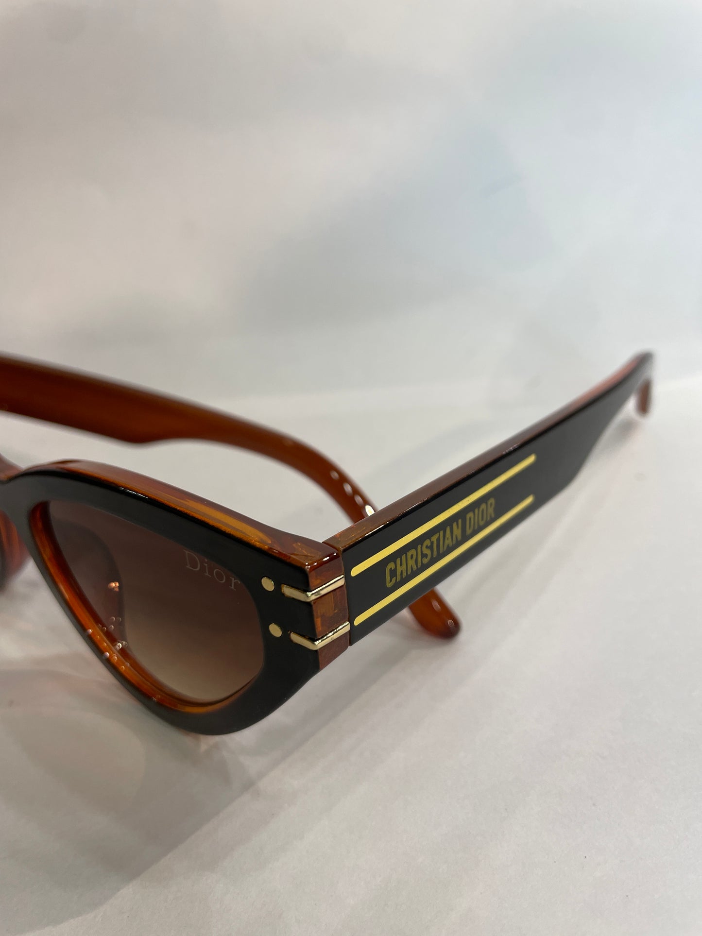 OID Black Orange Frame Brown Shade Unisex Sunglasses D28 52 17 142