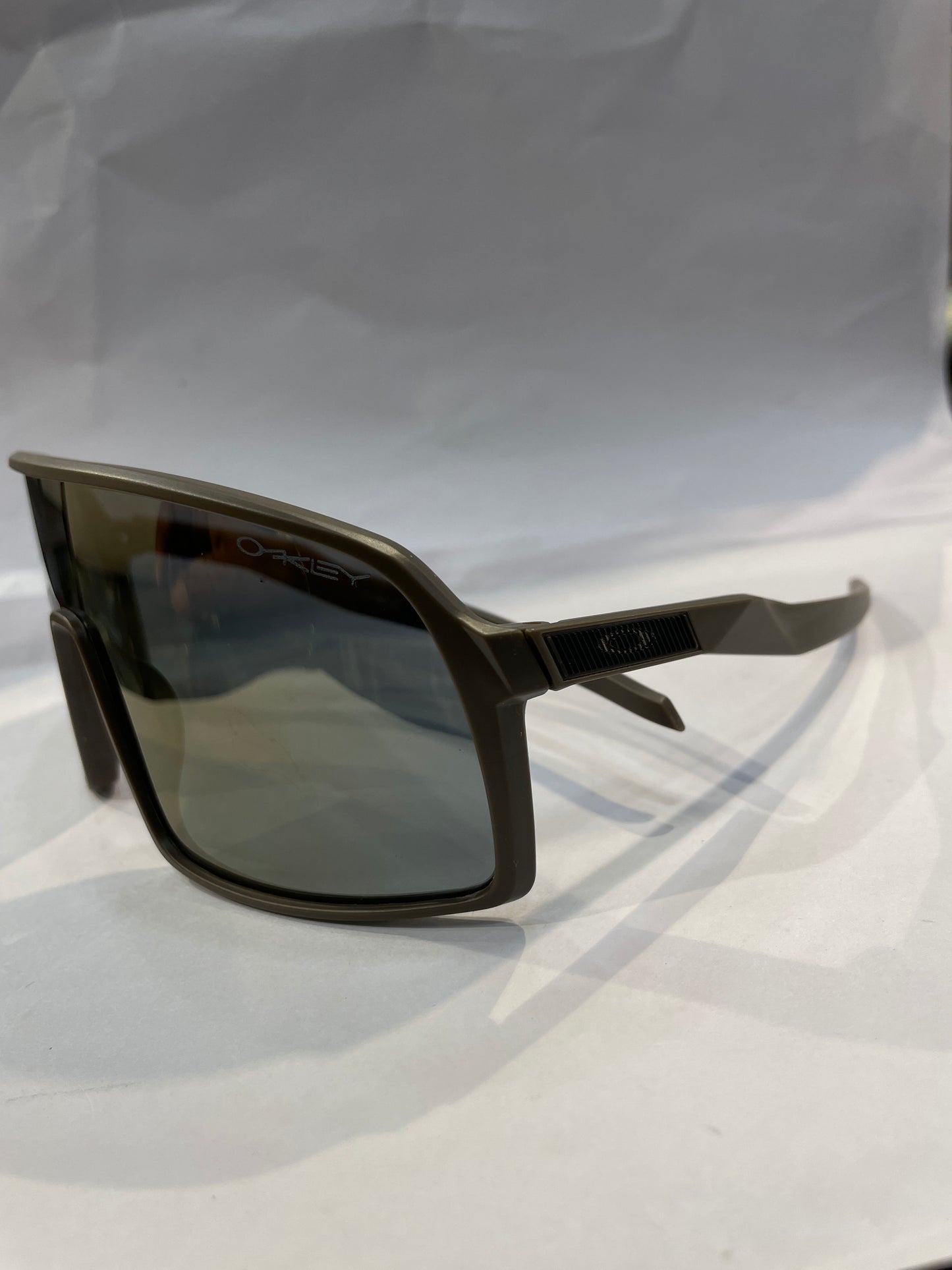 KAO OAK Brown Frame Black Mercury Shade Unisex Sunglass JH1998