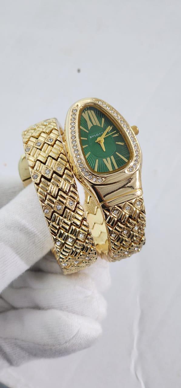 Lvb Gold 2 Layer Chain Green Dial Ladies Watch 988267