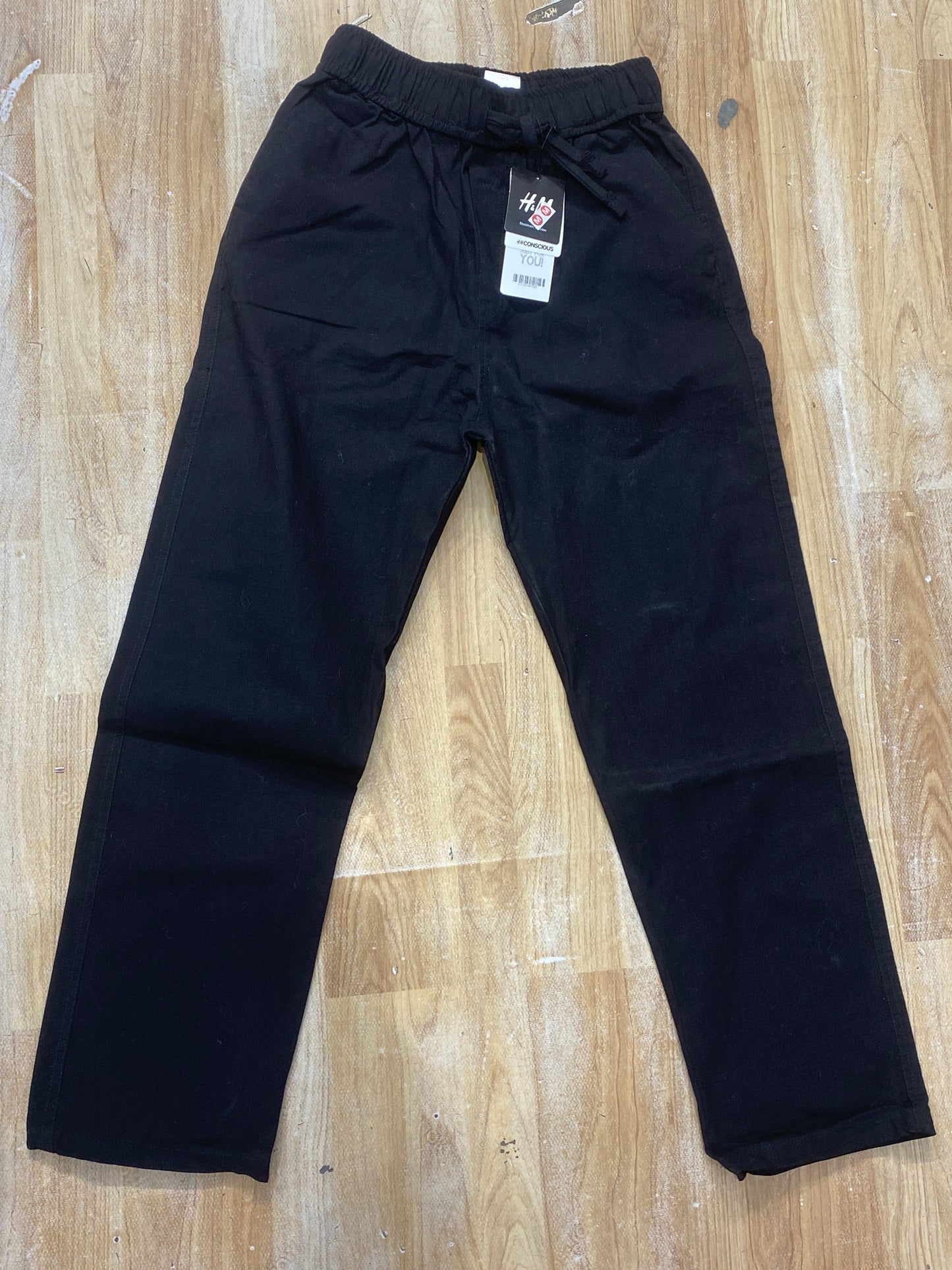 M&H Black Colour Regular Fit Linen Pant 988992