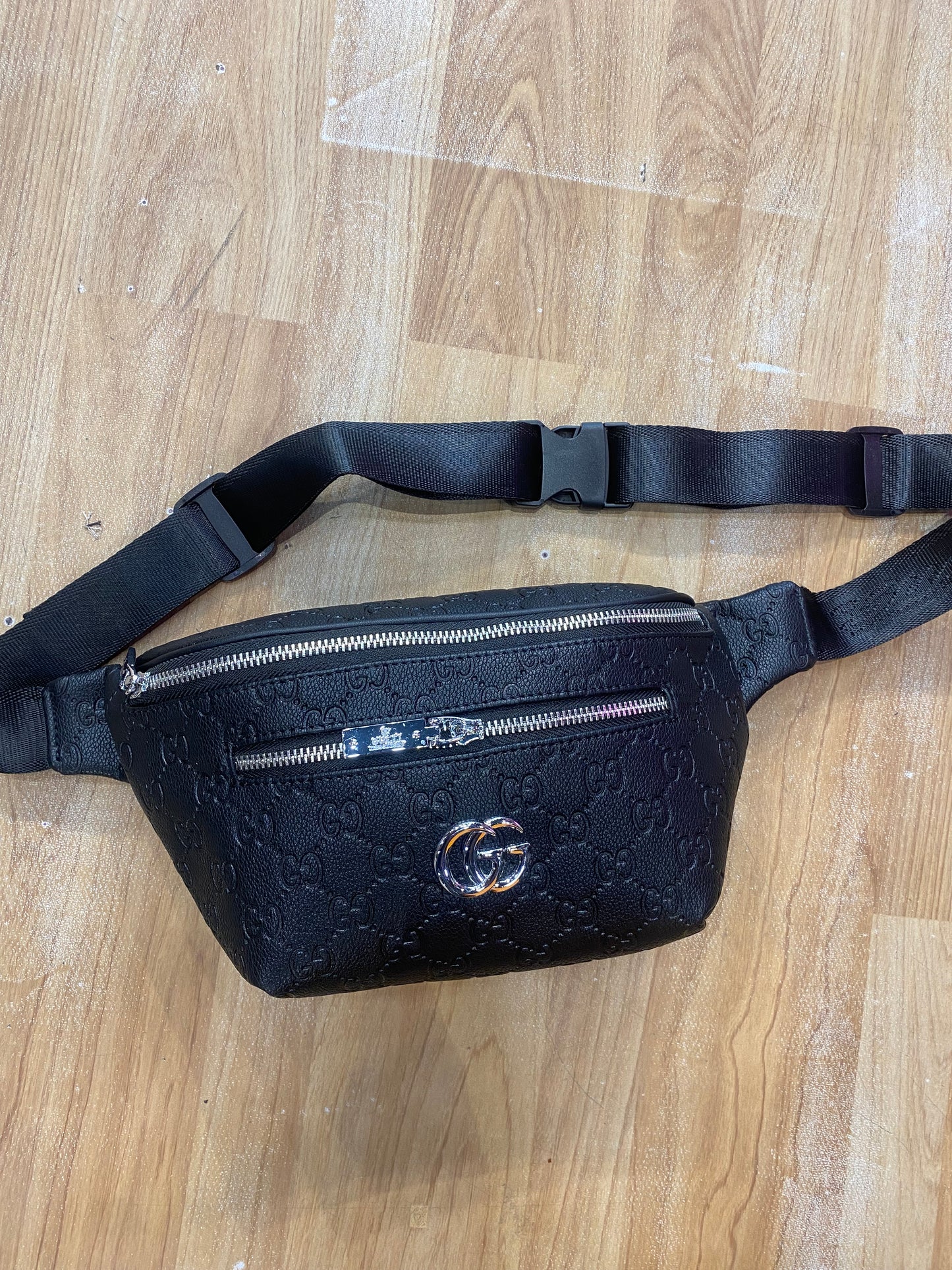 CUG GUC Black Colour Unisex Chest Fanny Bag 988837