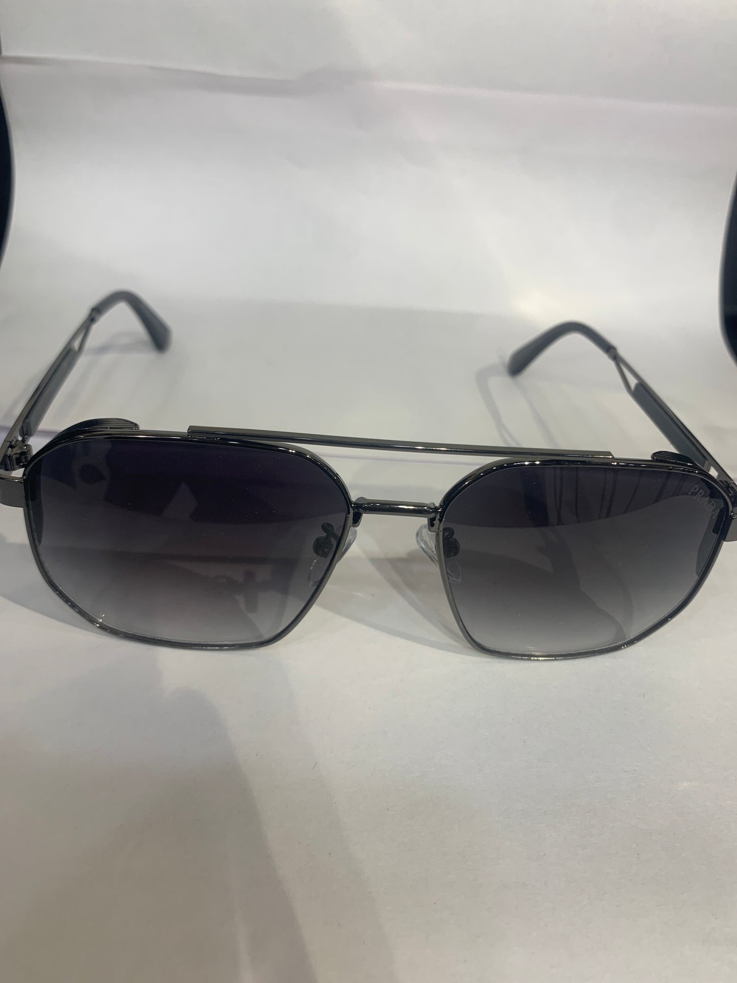 ARP Black Stike Frame Green Shade Unisex Sunglasses C382 58 18 140