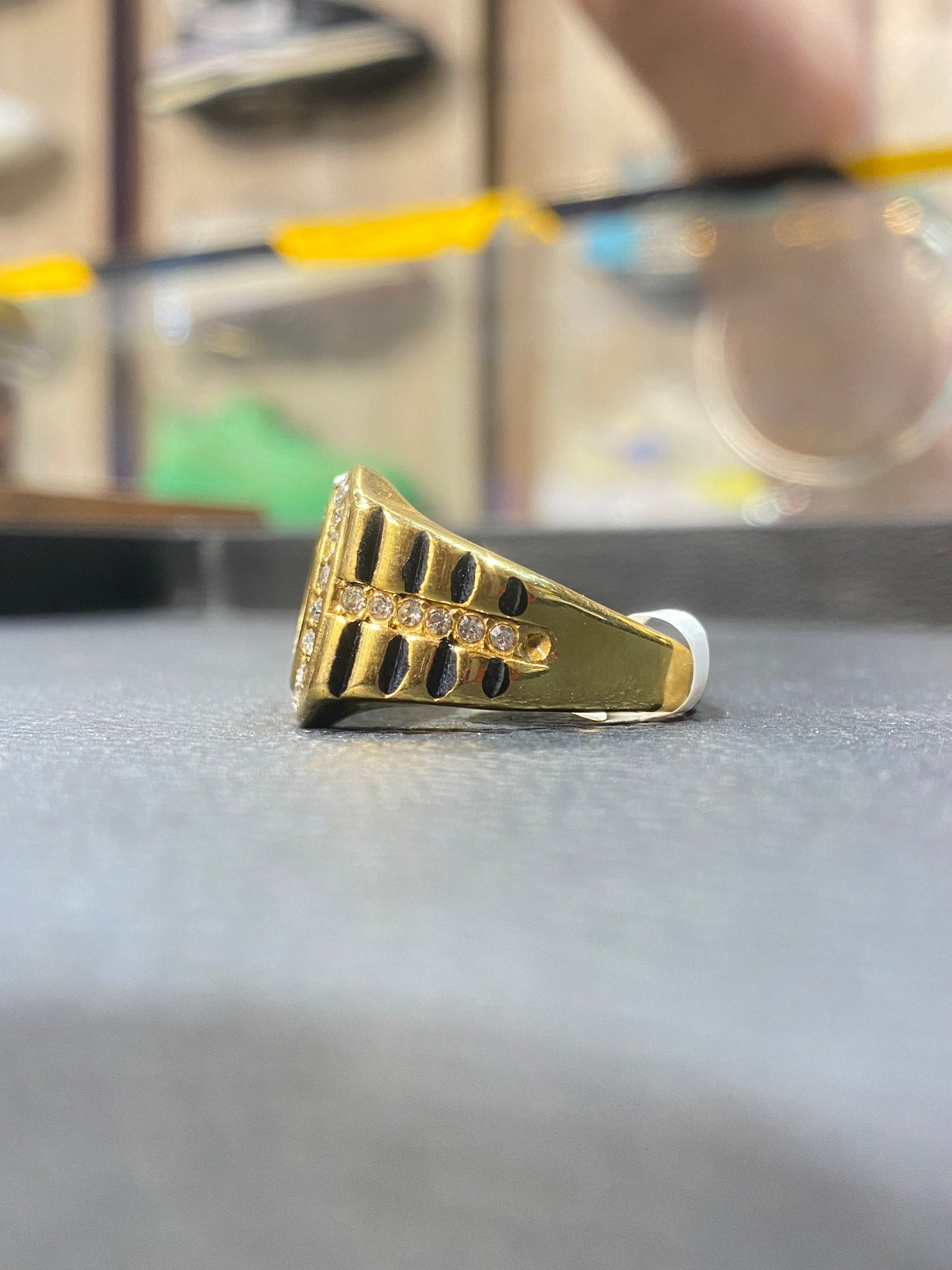 LOR Gold Ring 987302