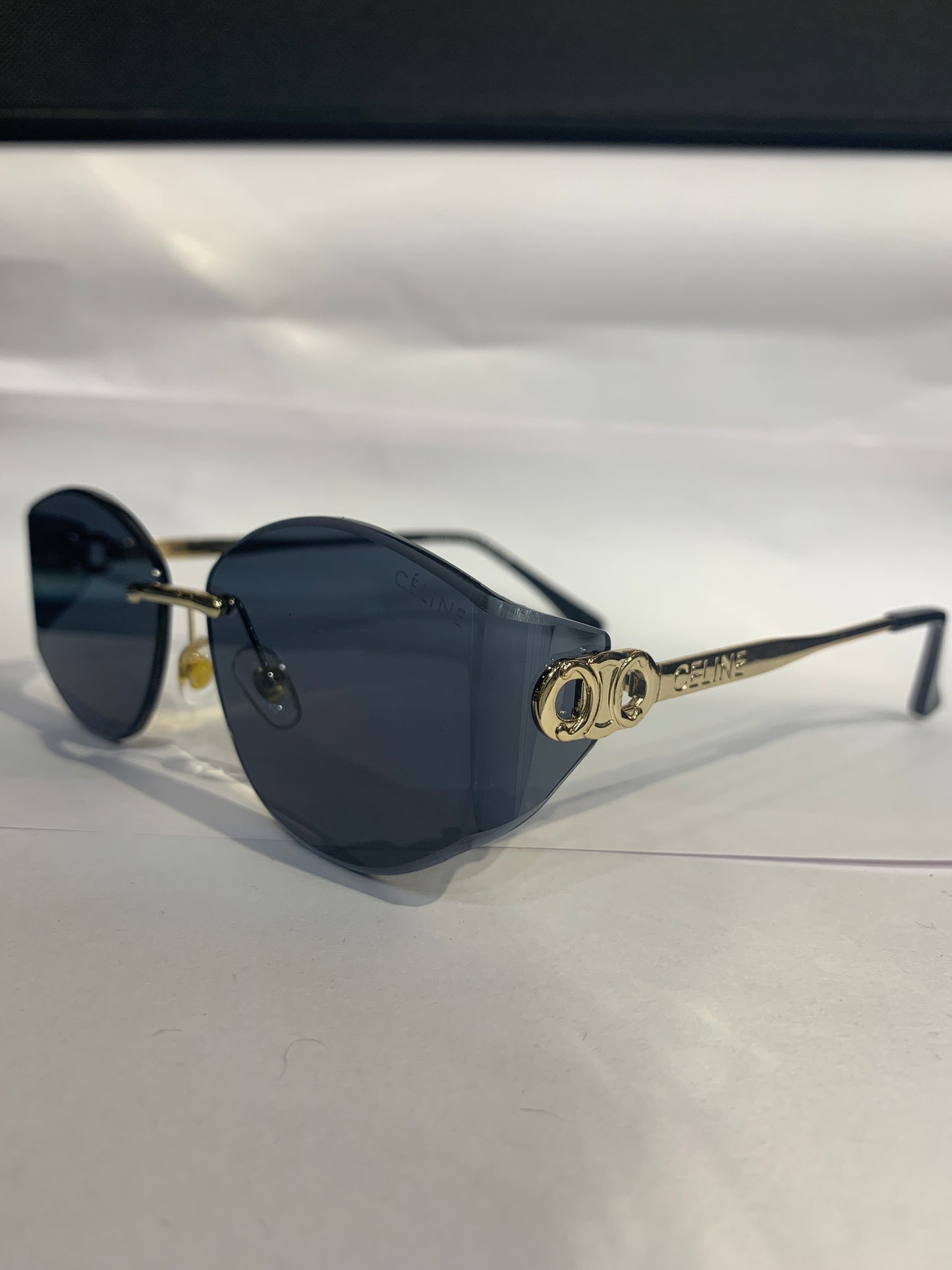 LEC Frameless Black Shade Golden Stick Unisex Sunglasses 68084 54 18 142