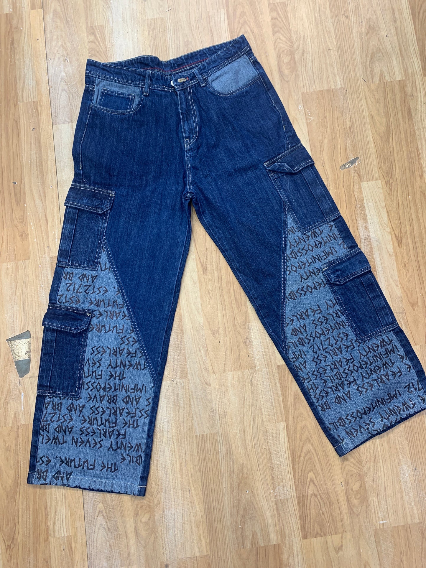PHYSIX Blue Colour Jeans With Six Pockets Straight Fit H9089