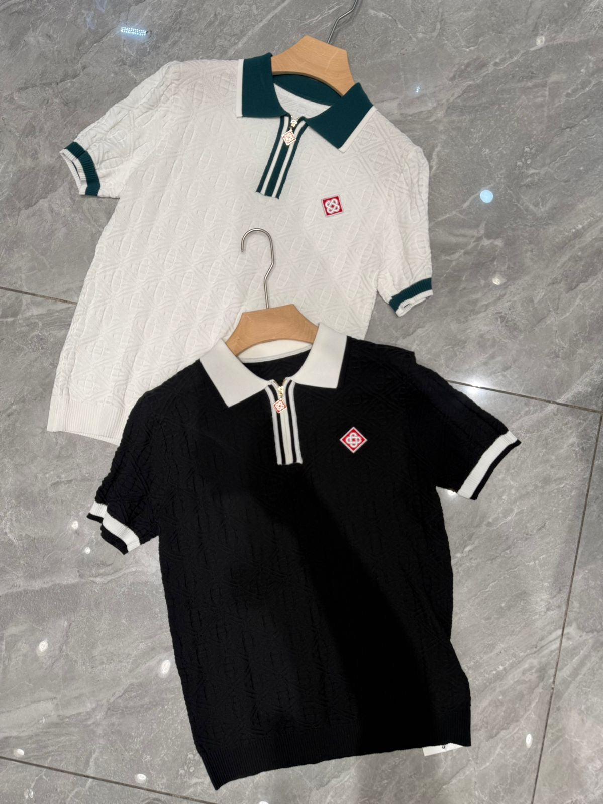 Sac Cas Black Colour White Coller Half Zip Knitted Tshirt 6216