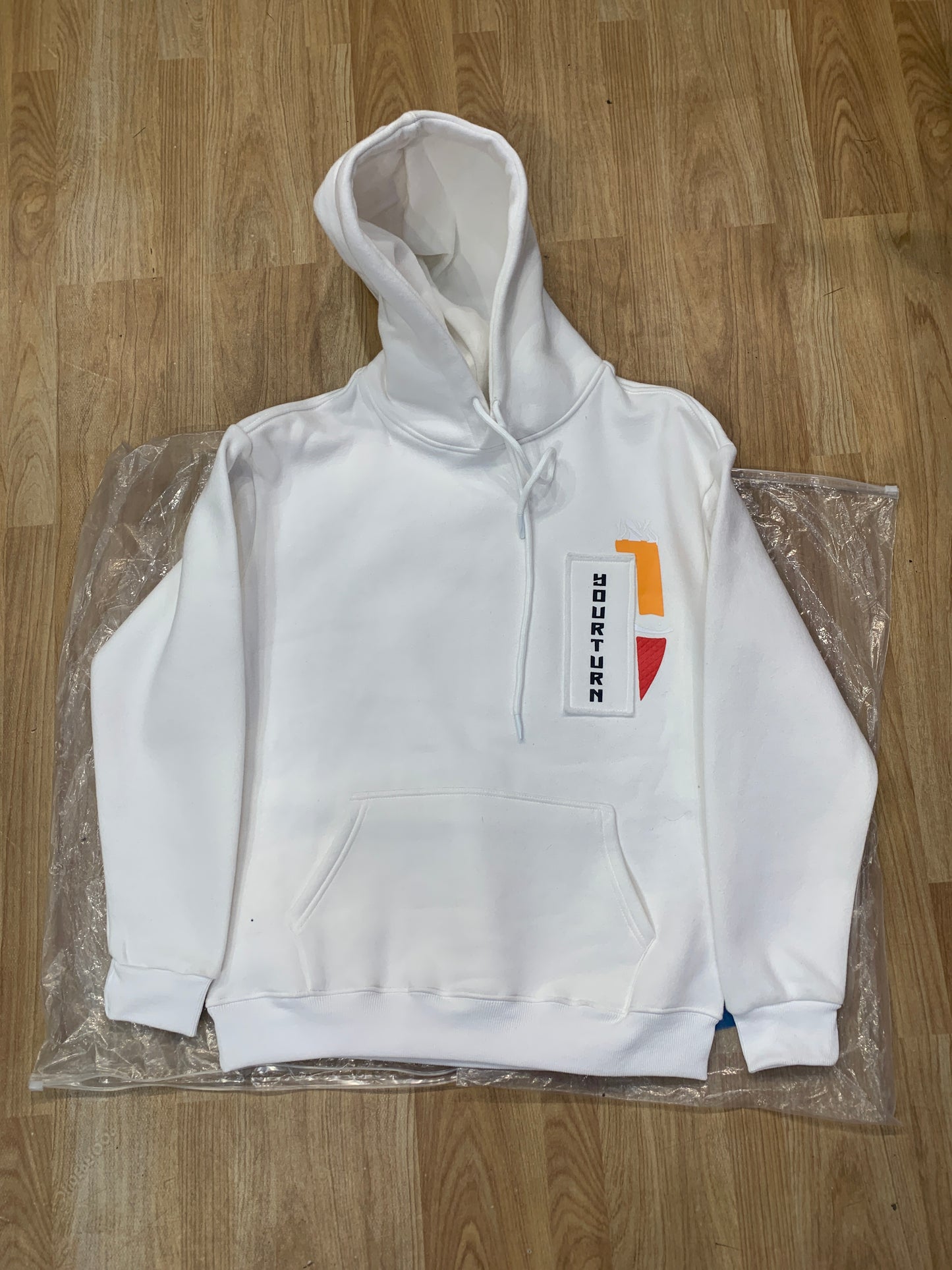 Gee2 Island White Colour Hoodie Back Print Red Yellow Blue 90961