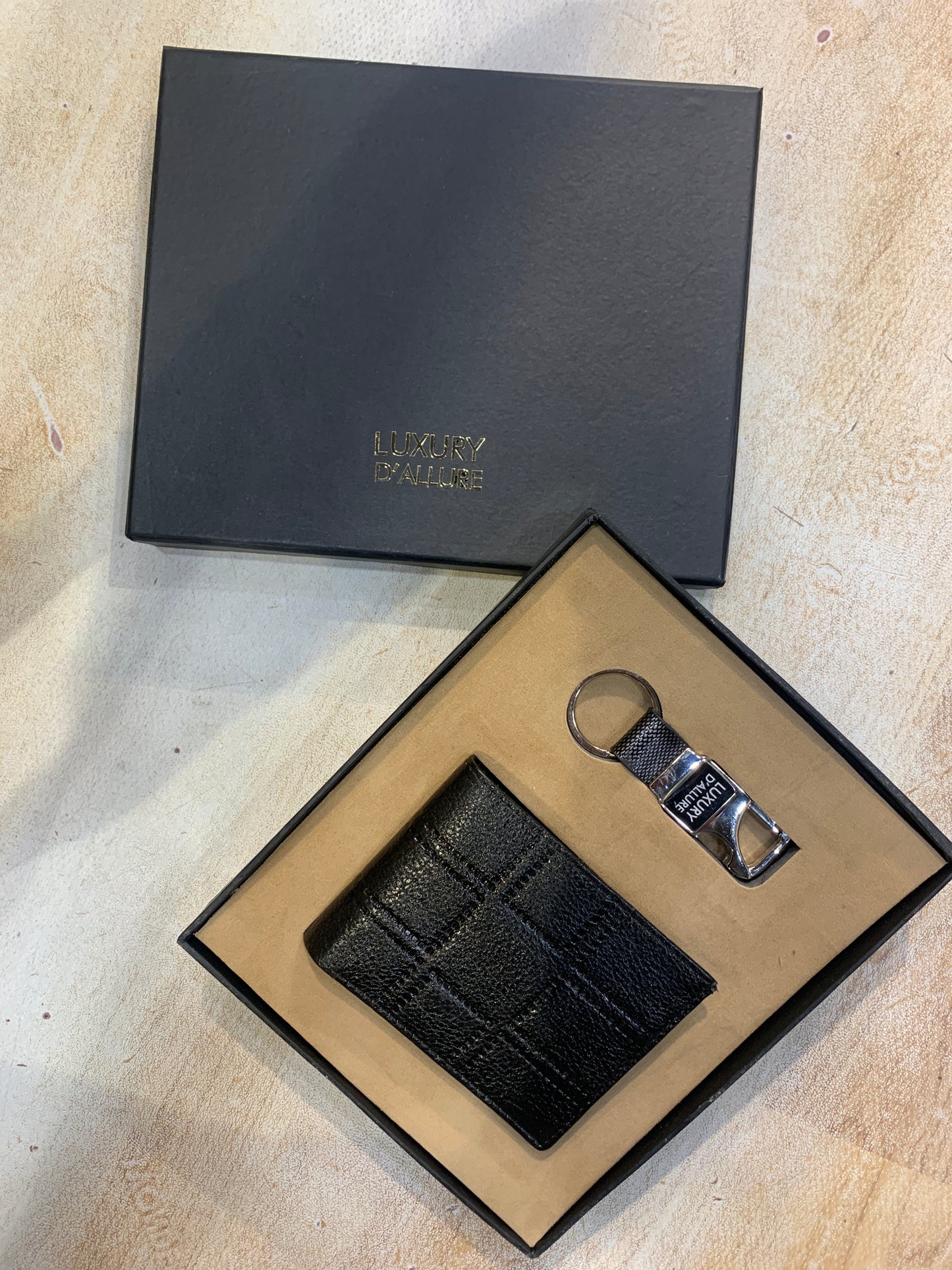LDA Genuine Leather Men’s Wallet & Key Chain Gift Combo Set CMB-02