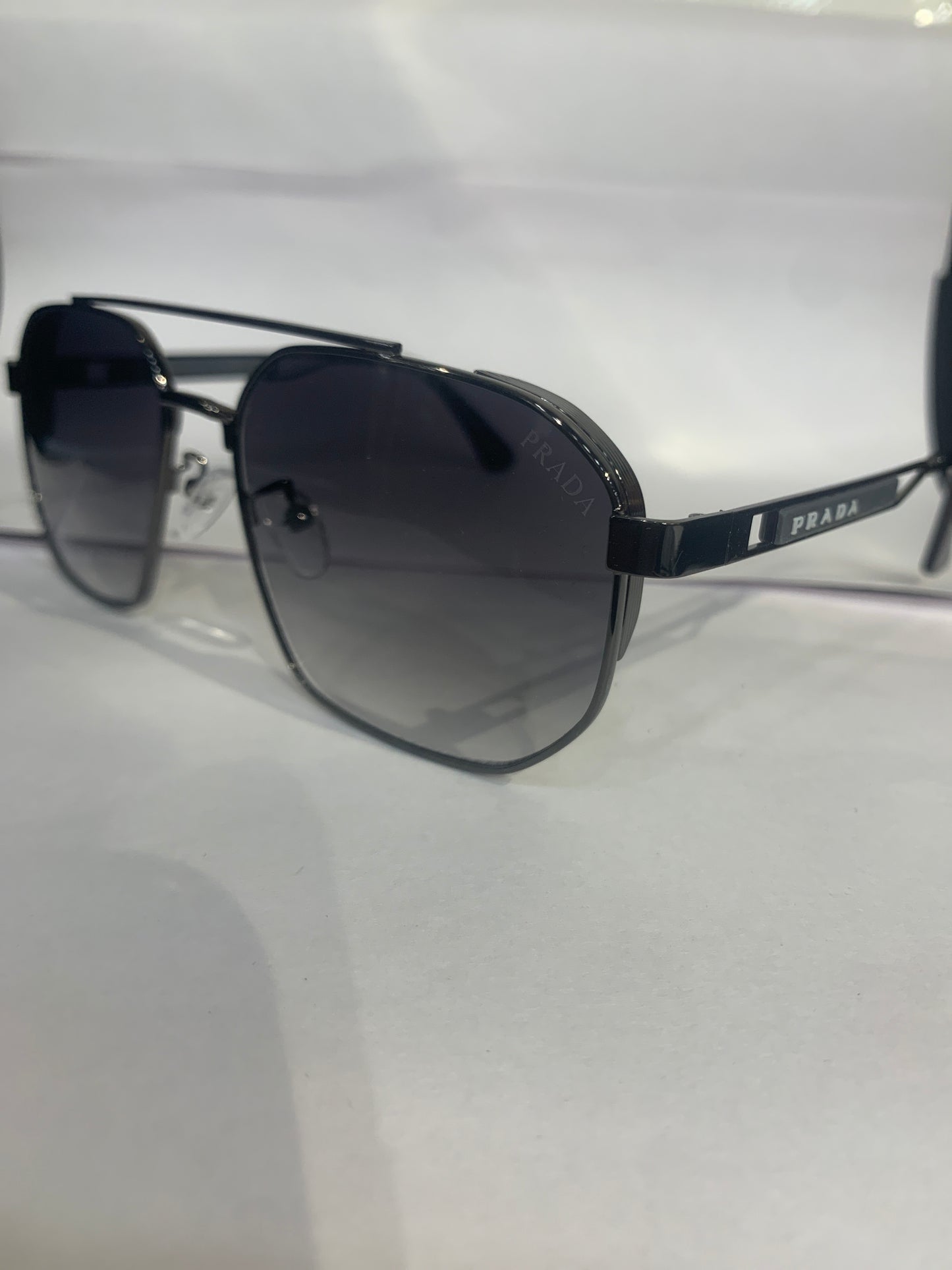 ARP Black Stike Frame Green Shade Unisex Sunglasses C382 58 18 140
