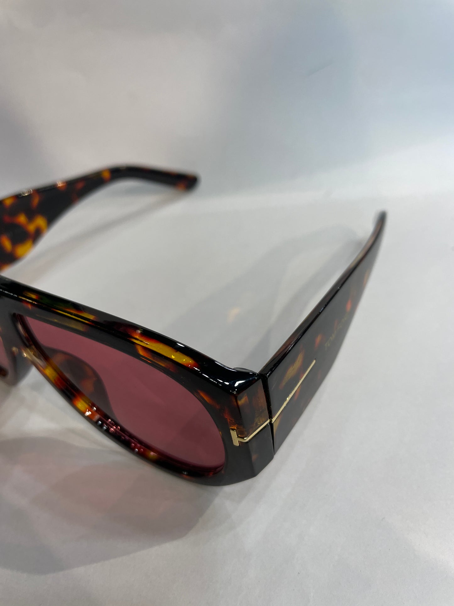 MOT TOM Brown Leopard Frame Pink Shade Unisex Sunglass SUN2032