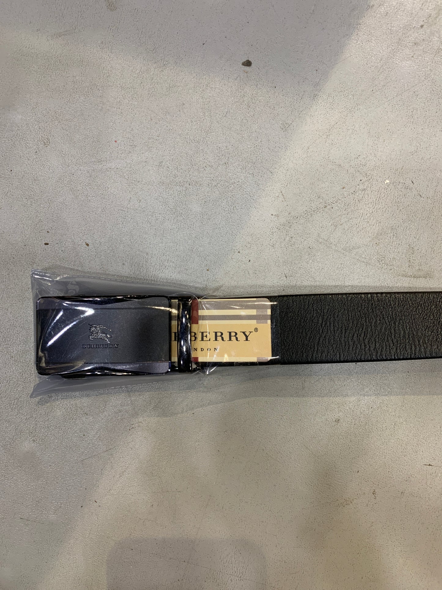 RUB BUR Black Buckle Black Strap Autolock Imported Italian Leather Men’s Belts 989757