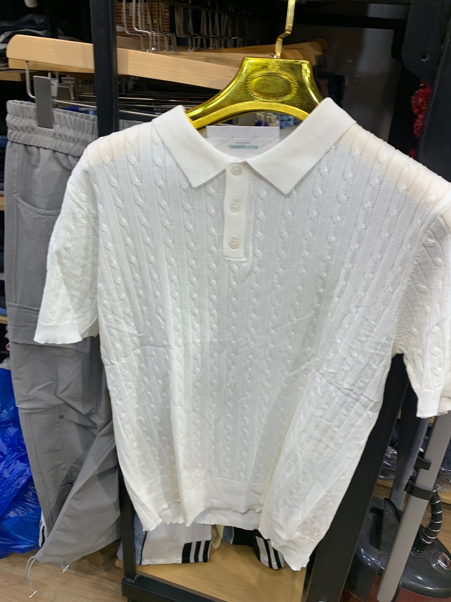 WE BREAK AWAY FROM White polo Neck Tshirt half Sleeve C72117