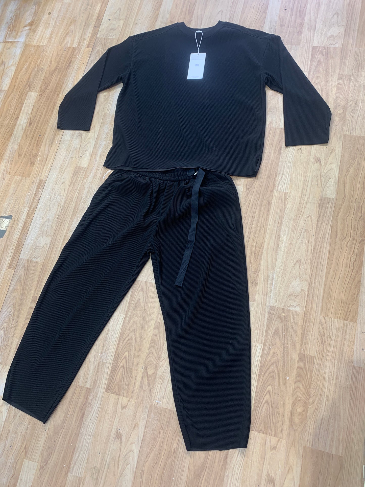 Important Coat set Black Colour Full Sleeve Tshirt & Lower K2684