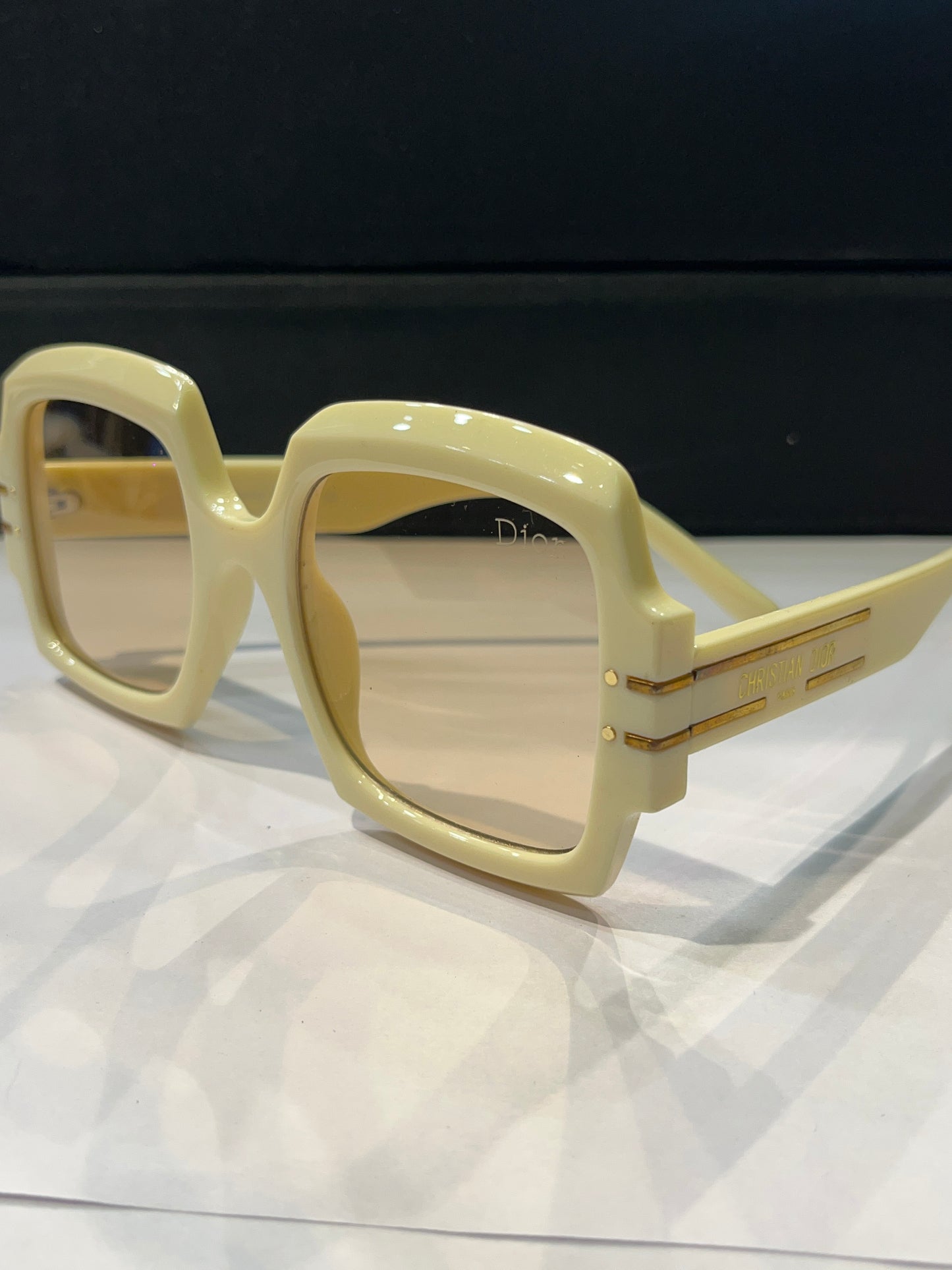 Oid Cream Frame Cream Yellow Shade Unisex Sunglass LH004 55 22 140