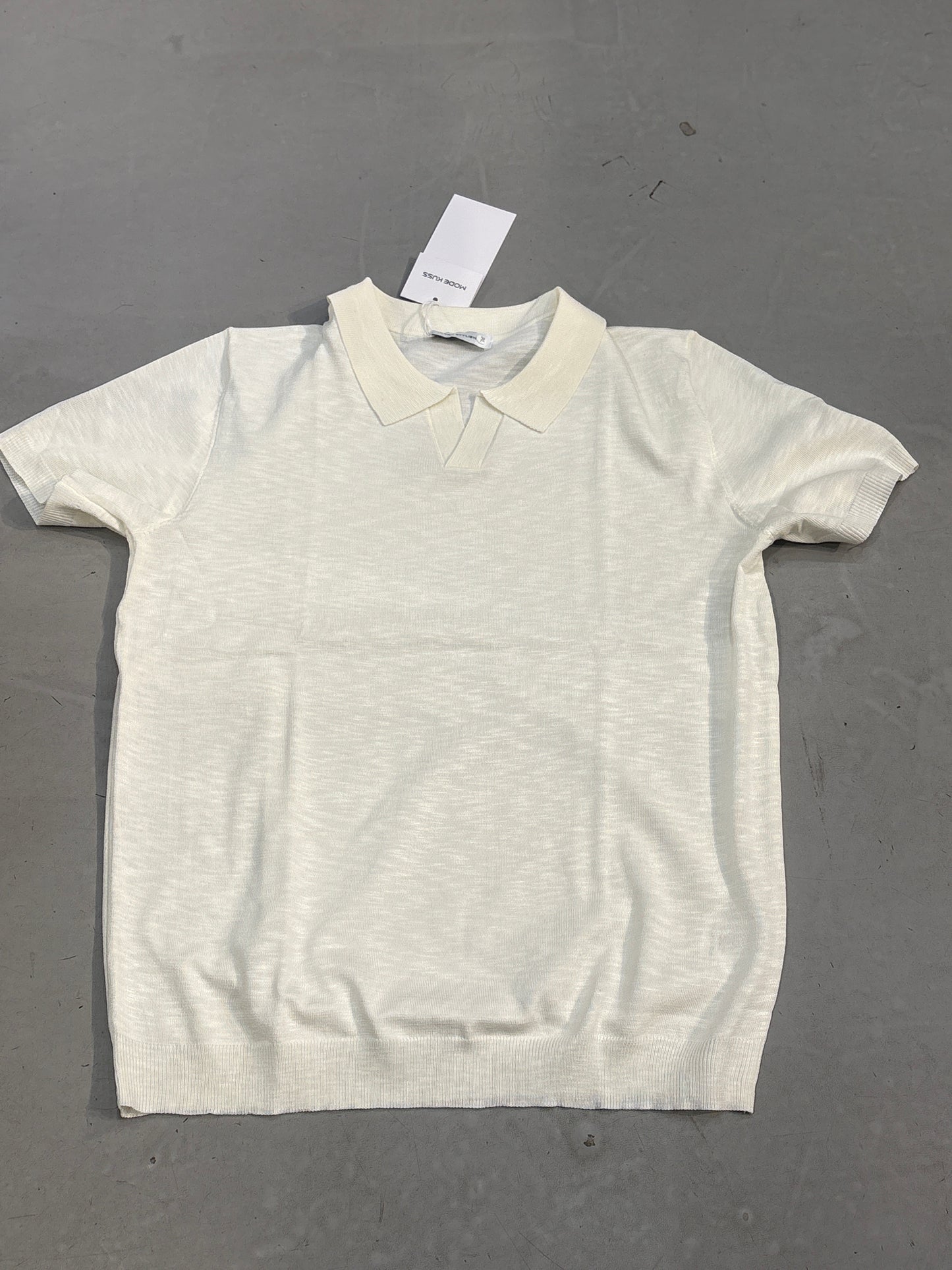 Modern Stylish Off White Cream Colour V Neck Coller Tshirt 7055