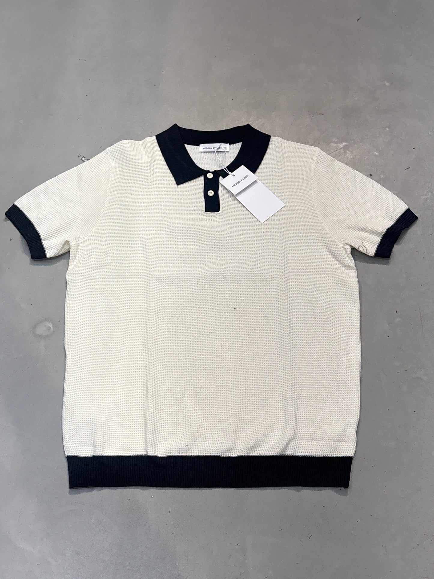 Modern Stylish White Cream Colour Black Coller Knitted Tshirt 9016