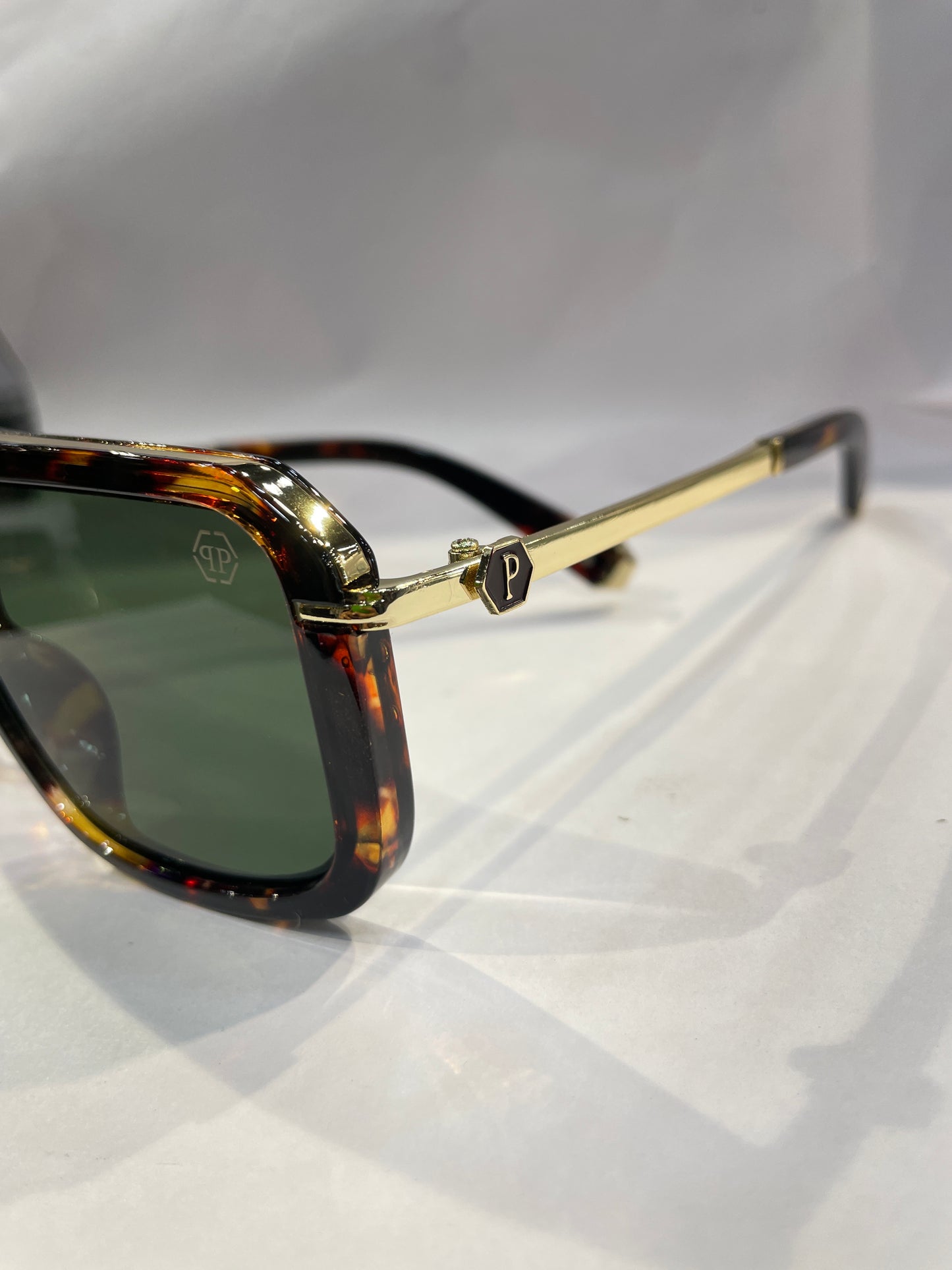 IHP PHI Leopard Frame Green Shade Unisex Sunglasses SUN272