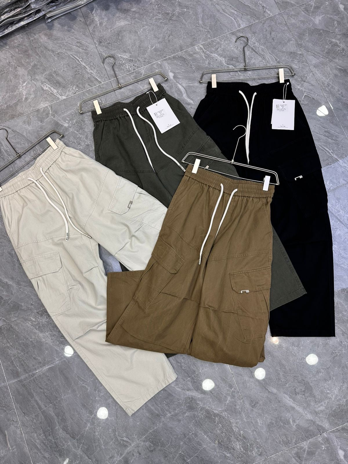 YZY Korean Style Black Baggy Fit Denim Cargo Pants Y259159