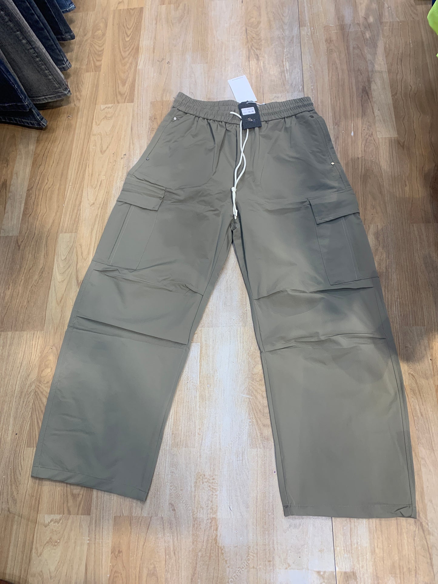 TUO GU Cargo Import Fabric Green Colour Straight Fit 26000