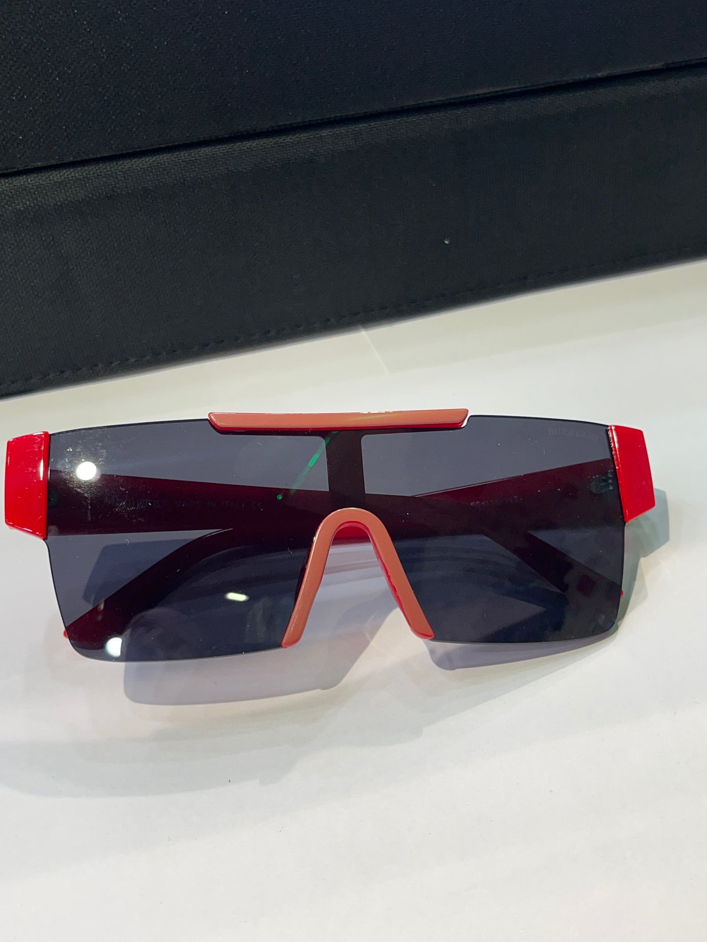Rub Red Frame Black Shade Unisex Sunglass 6106 60 16 145