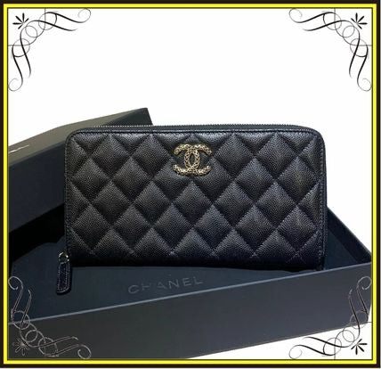 Ahc Black Colour Cc Logo Ladies Clutch 60017147