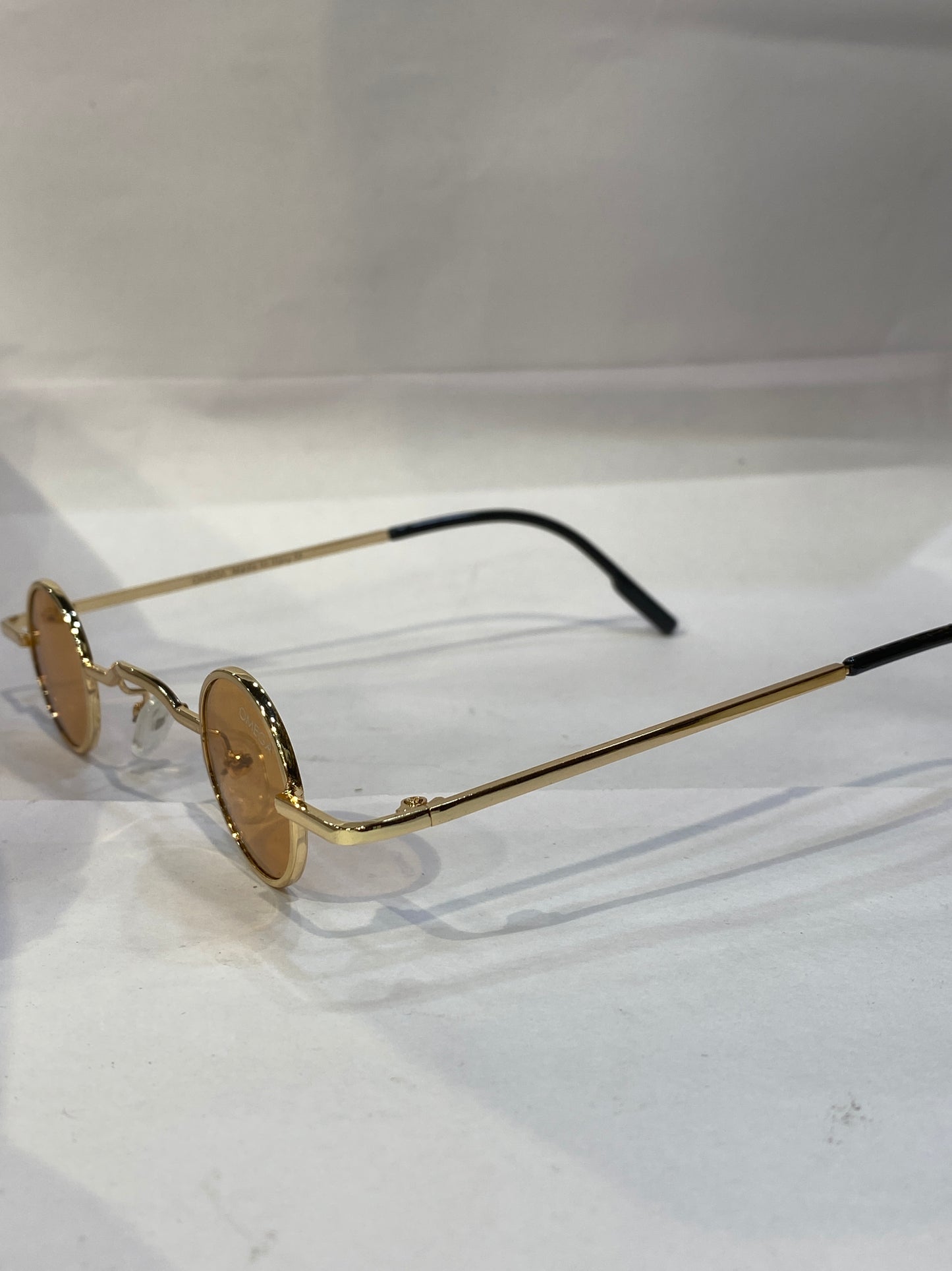 EMO Golden Frame Brown Shade Premium Quality Unisex Sunglass 674 28 39 138