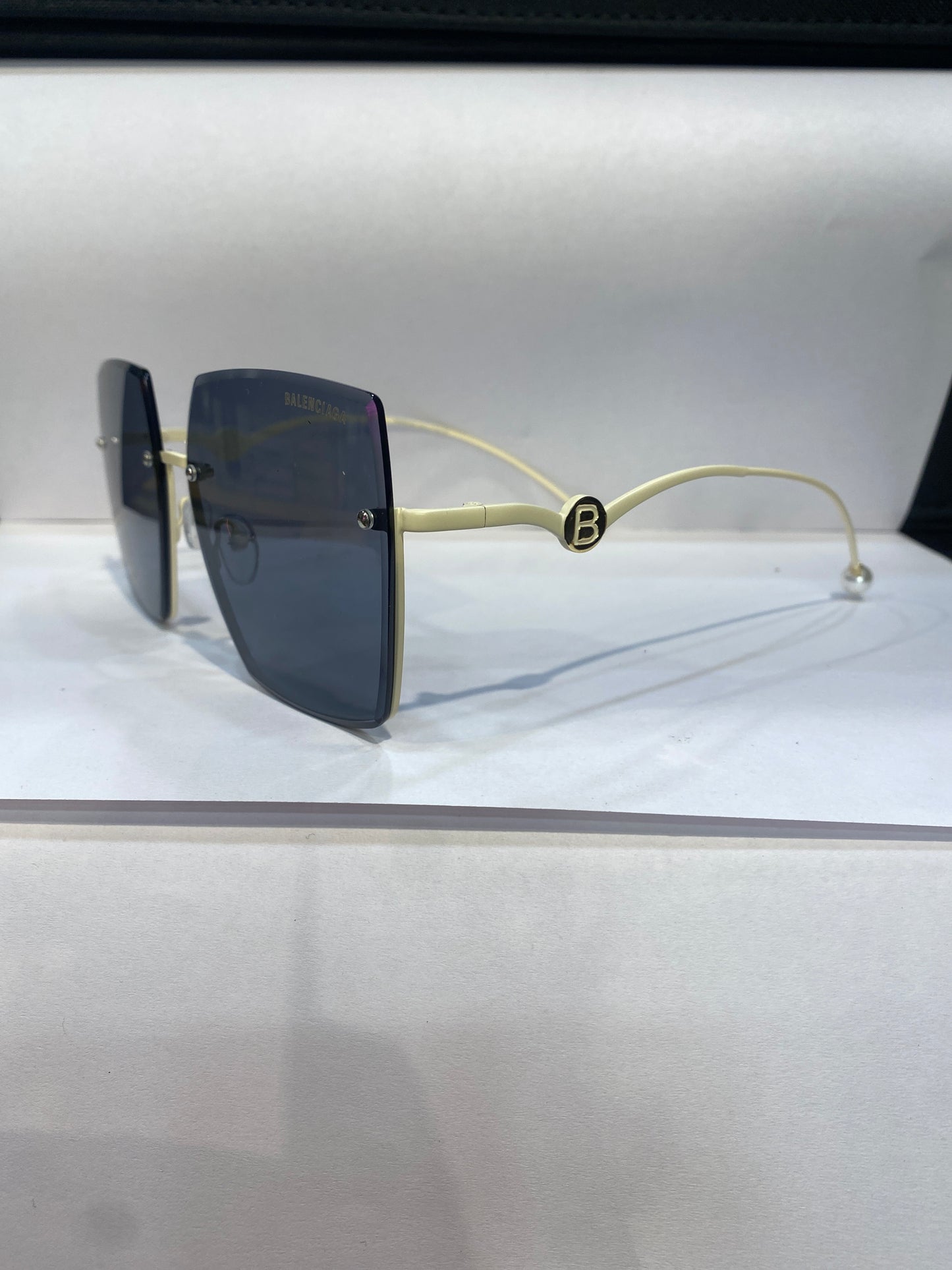 LAB BAL Frameless Black Shade White Stick Unisex Sunglass SUN201