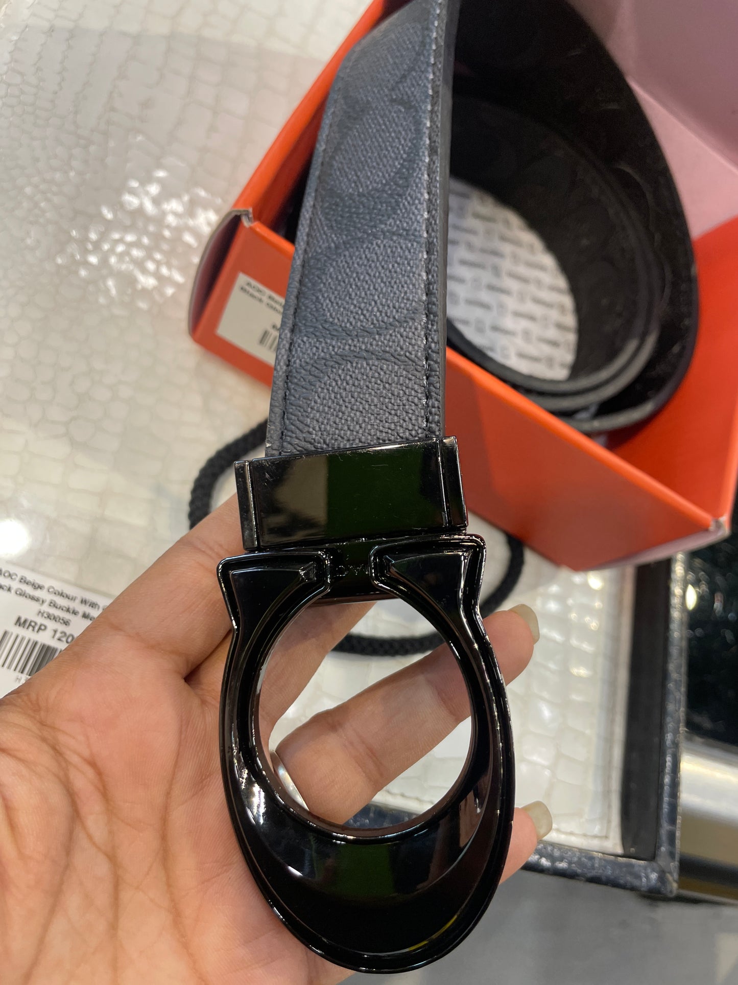 AOC Black Colour With Graise Black Glossy Buckle Men’s Belt H30056