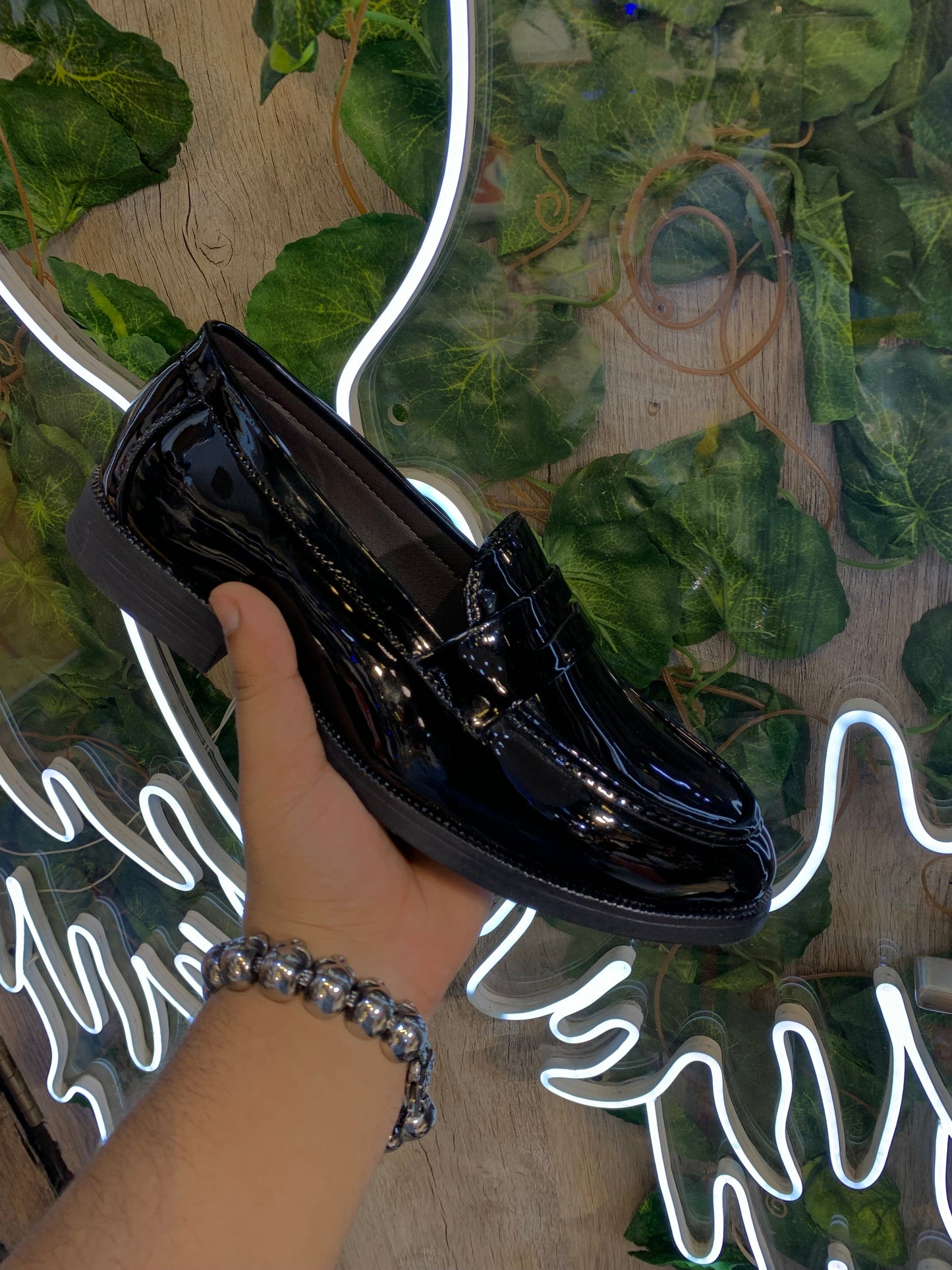 GUC CUG Black Colour Party Wear Glossy pattern Loafer Shoes 987057